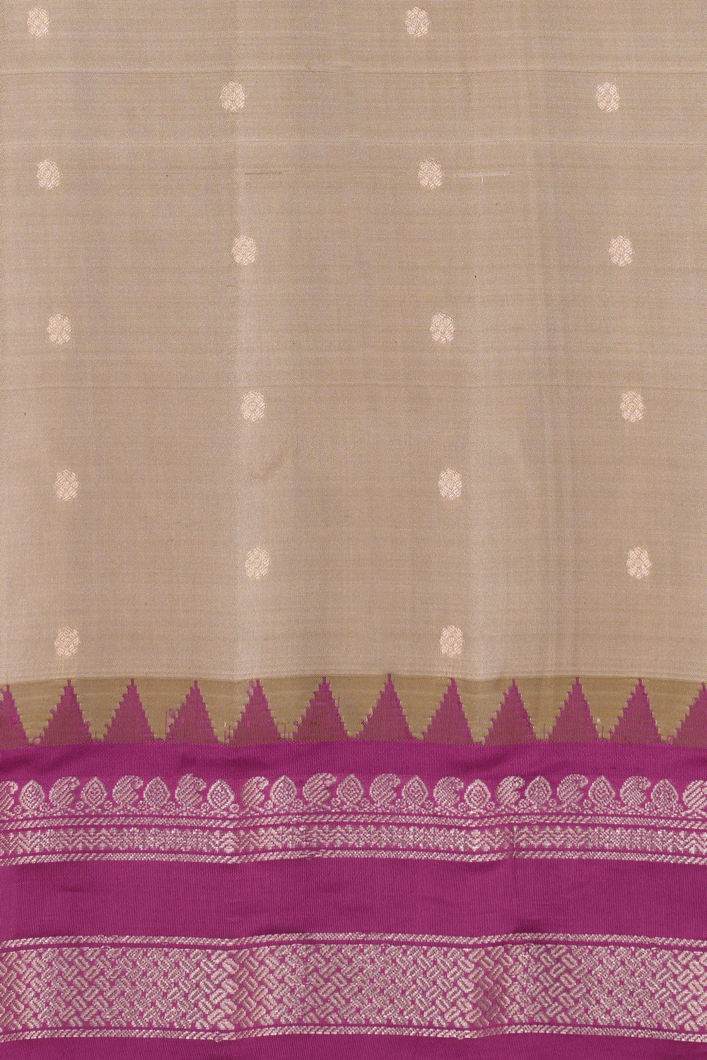 Kalanjali Gadwal Silk Green Saree – Women's - view 2