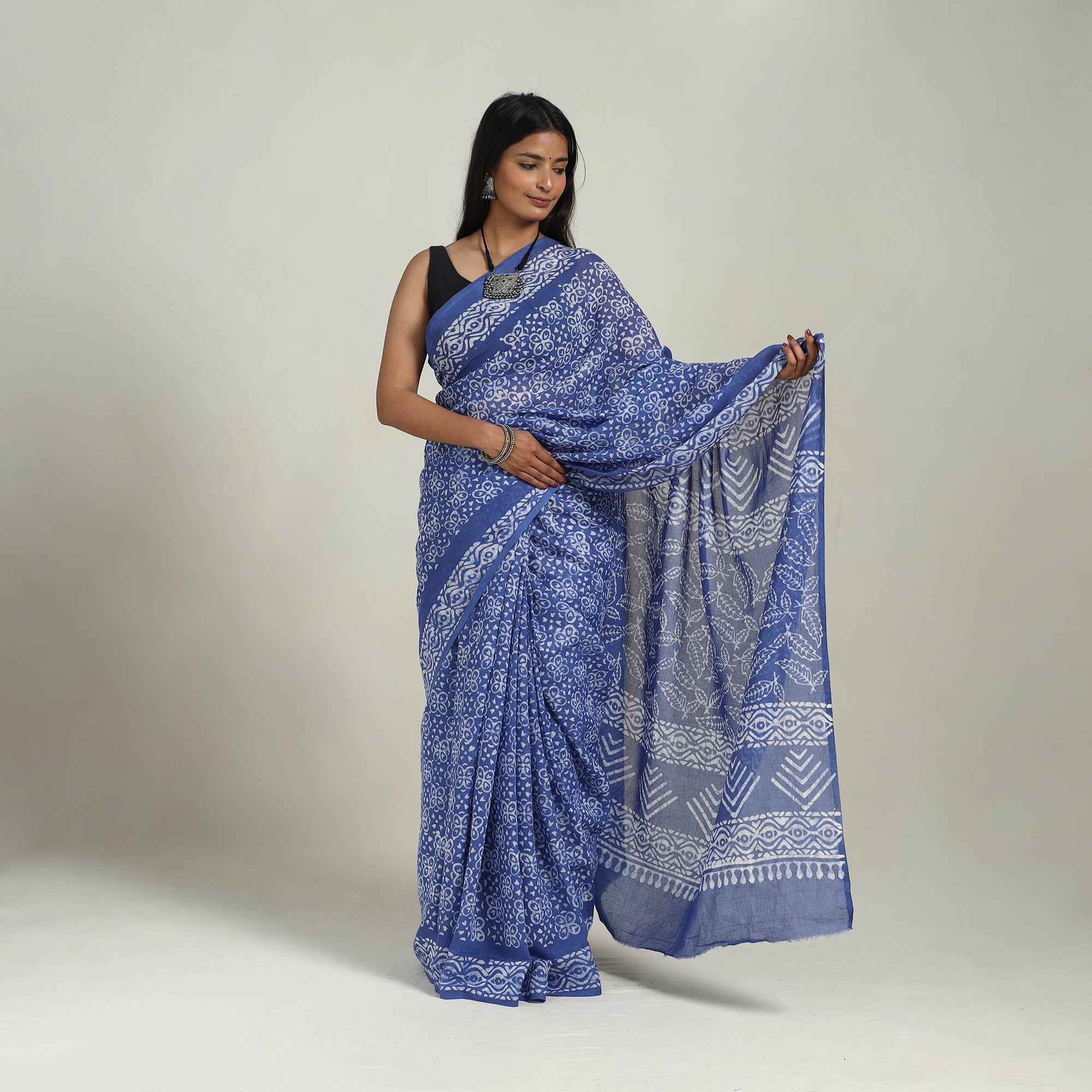 BATIK BY MD. SHARIFF Blue - Cotton Hand Batik Print Saree 04 - view 2