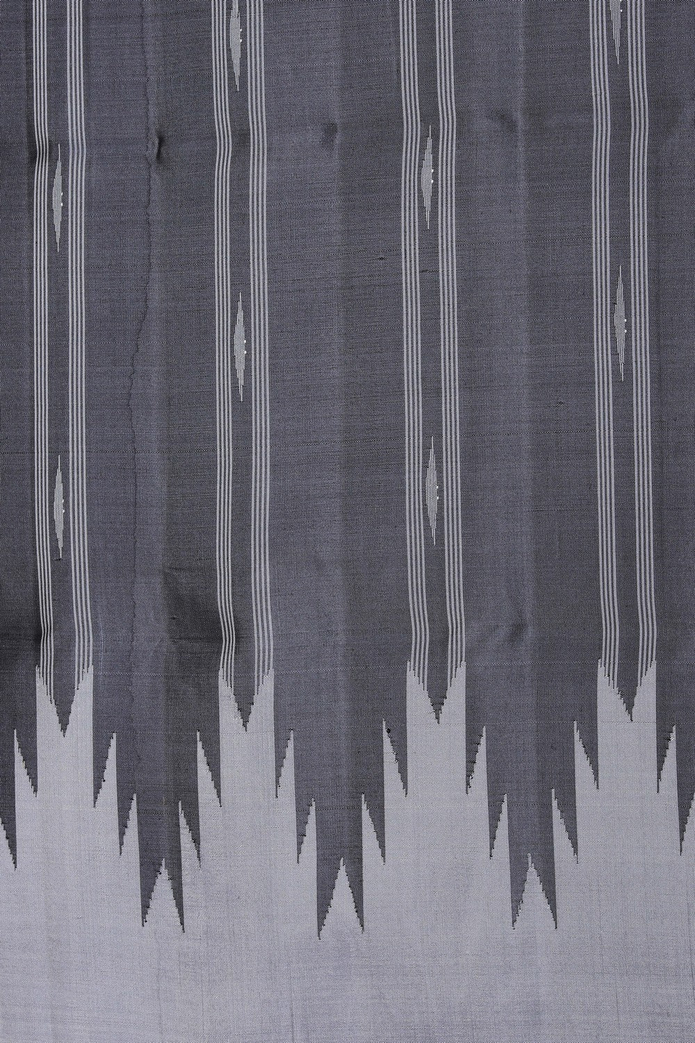 Kalanjali Gadwal Silk Grey Saree – Women's - view 2