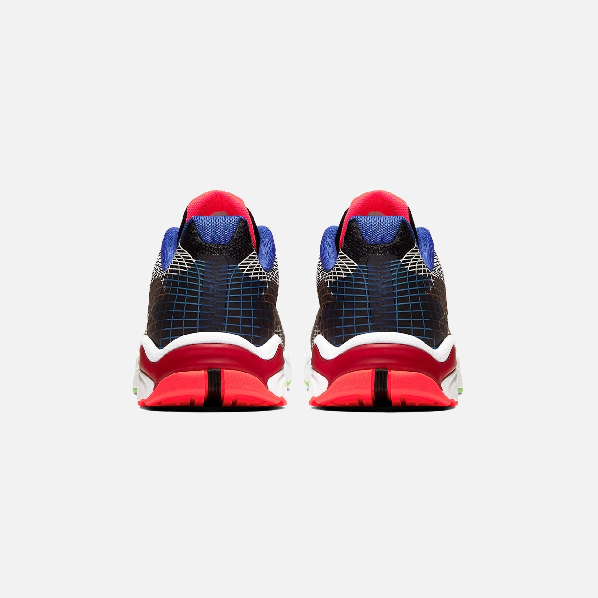 Nike | GHOSWIFT - view 2