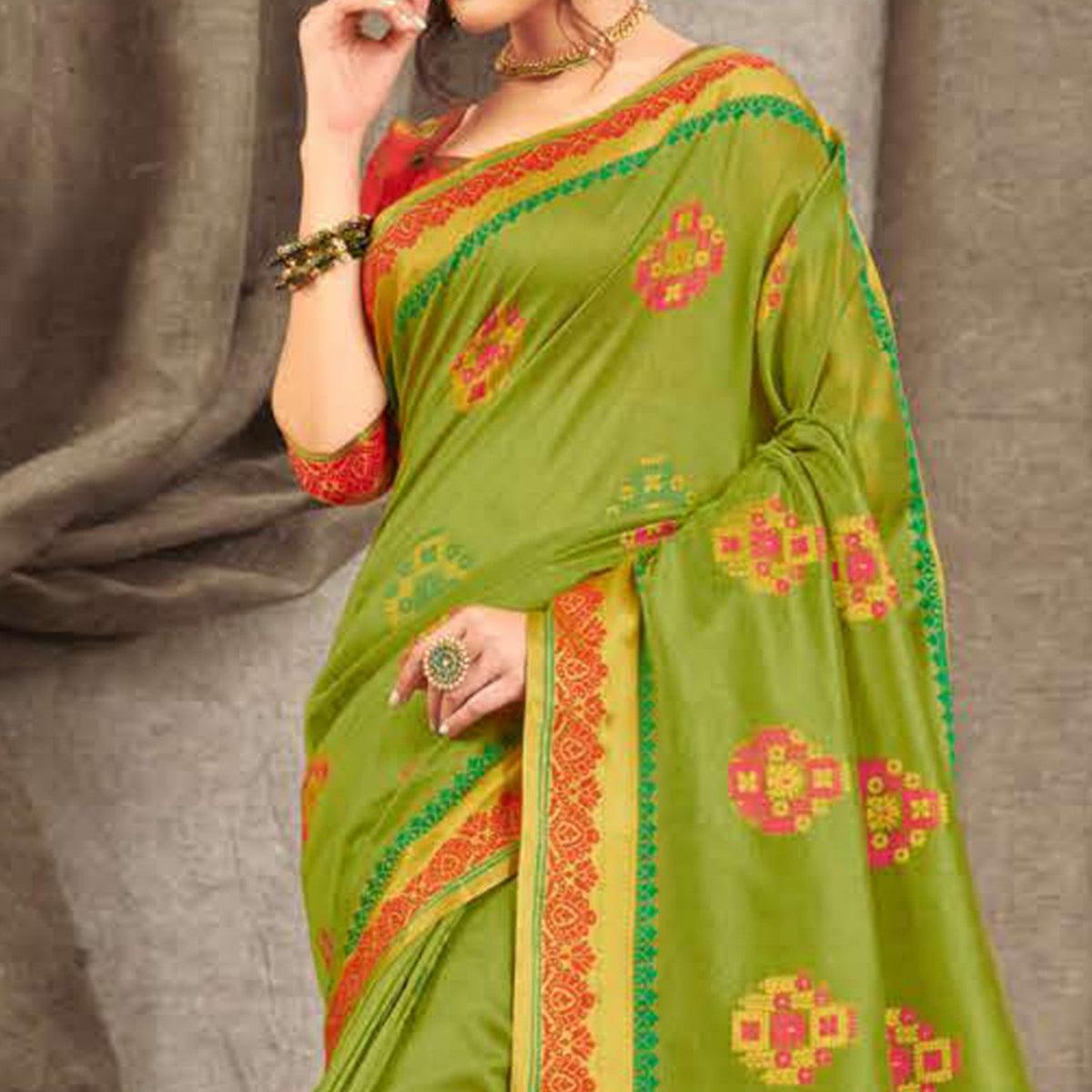 Peachmode Delightful Green Colored Festive Wear Woven Cotton Handloom Saree - view 2
