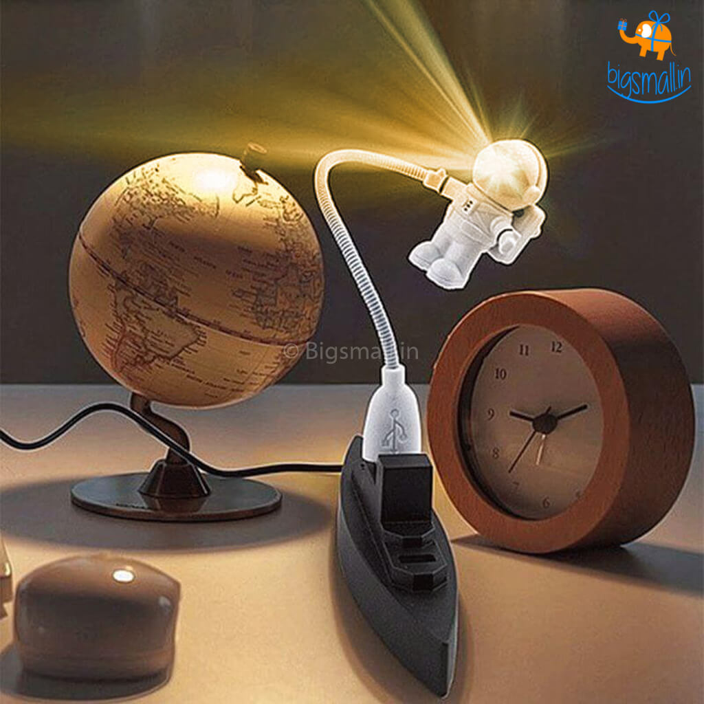 Porffitto Astronaut USB Night Light - view 4
