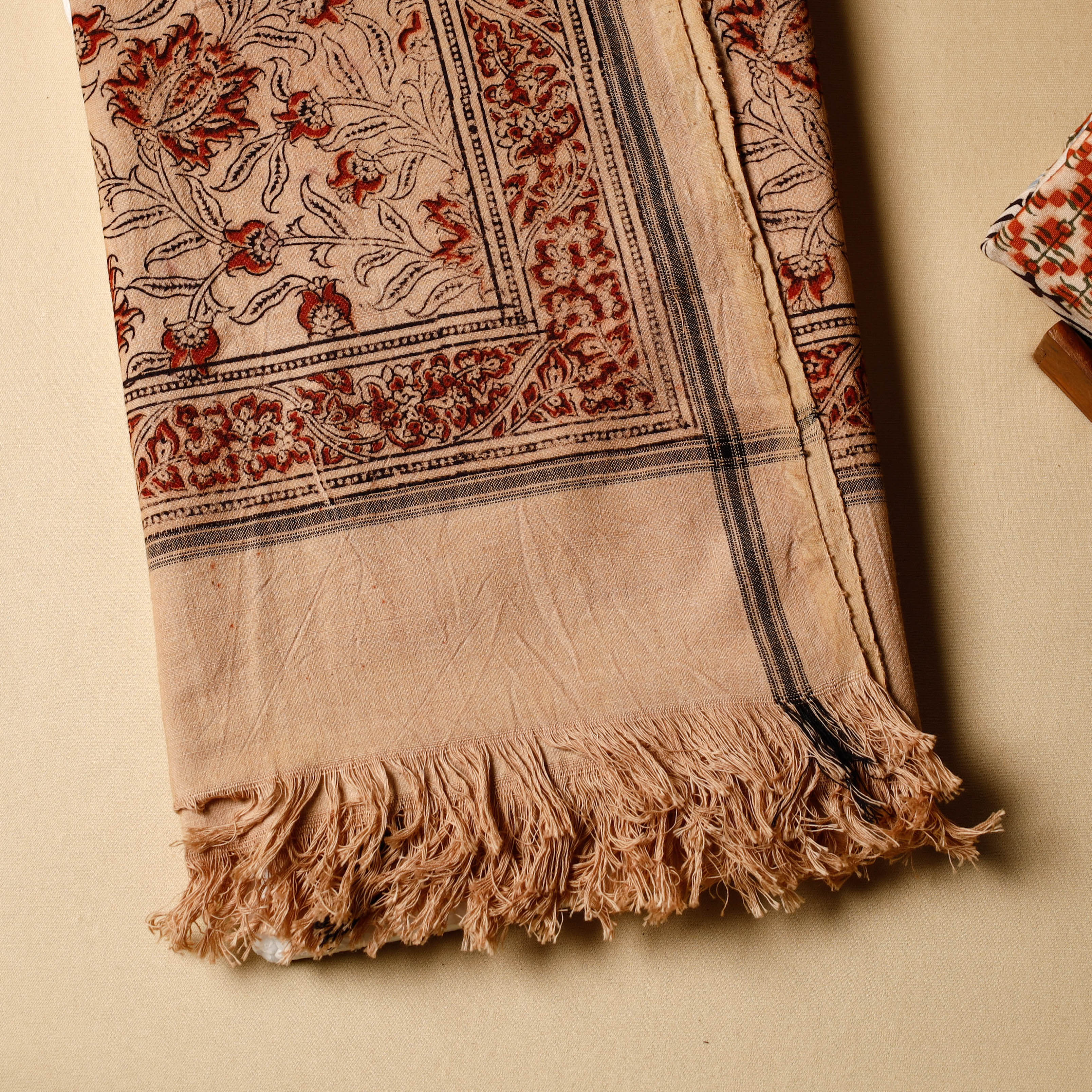 PITCHUKA SRINIVAS KALAMKARI PEDANA Beige - Pedana Kalamkari Block Printed Handloom Cotton Towel - view 3