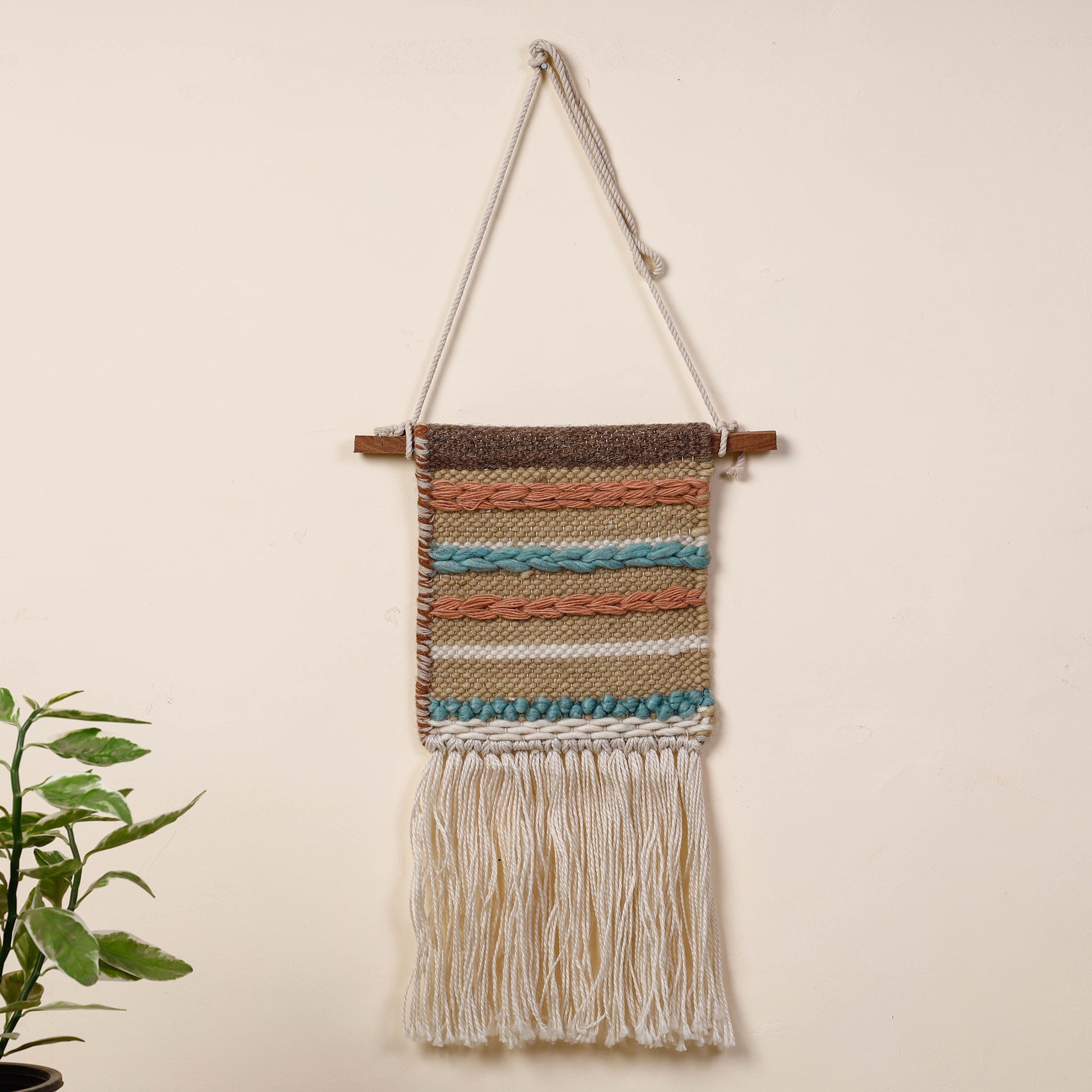 ITOKRI CRAFTS INITIATIVE Bhadohi Handwoven Wool Geometric Fringed Wall Hanging