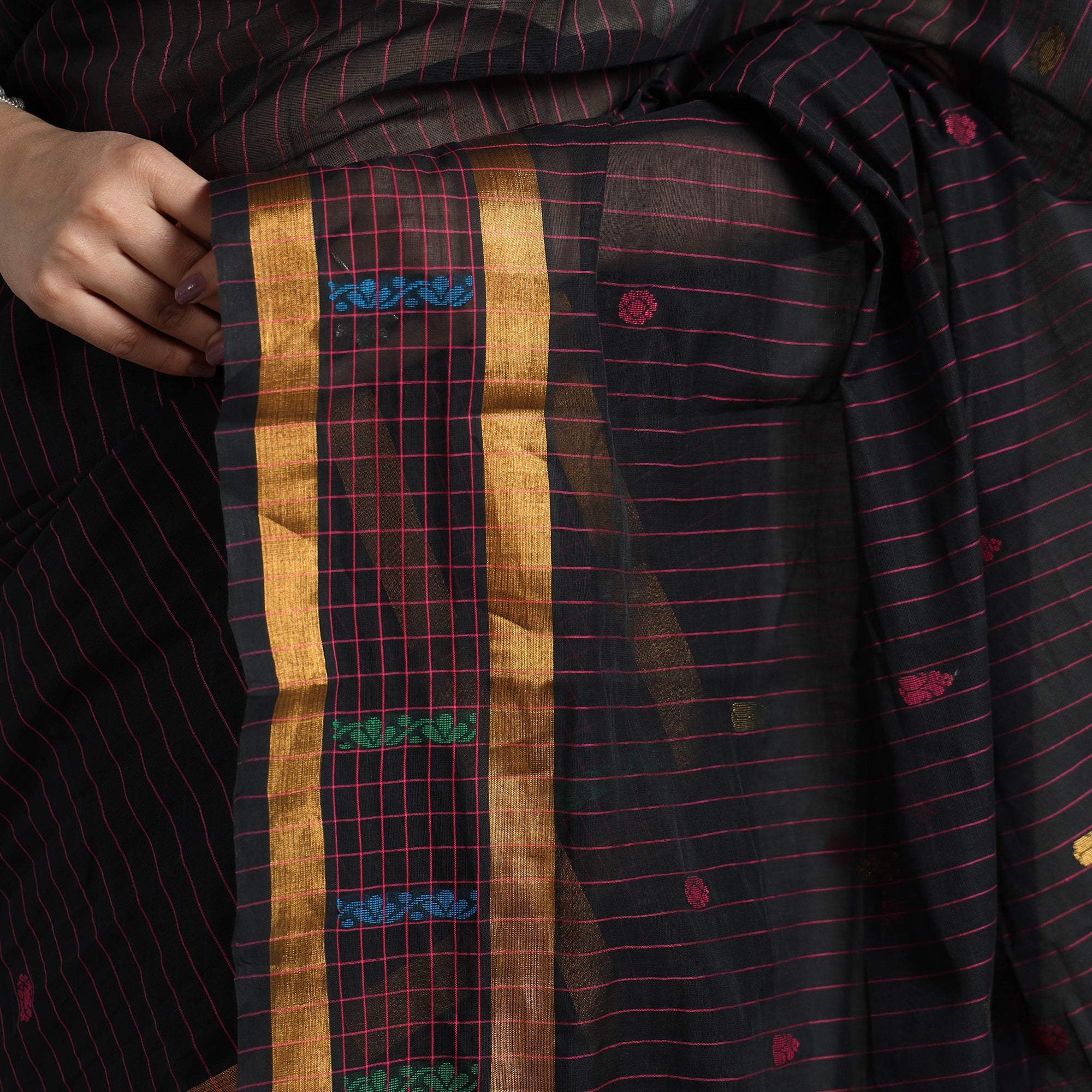 SOUTH KARGHA Black - Traditional Venkatagiri Handloom Cotton Stripe Saree with Thread & Zari Buti 35 - view 4