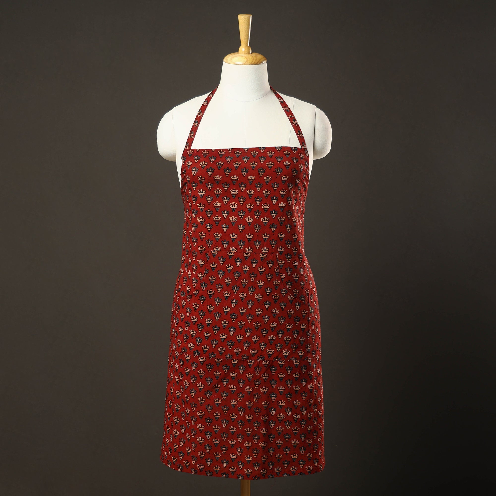 ITOKRI CRAFTS INITIATIVE Ajrakh Block Printed Cotton Apron with Pocket 12