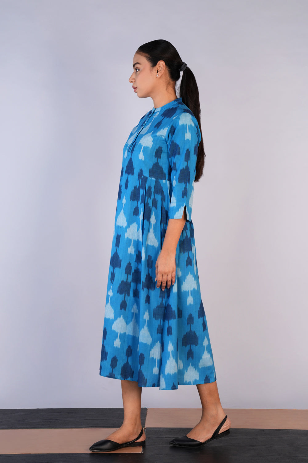 Kalanjali Ethnics Handwoven cotton Pochampally Ikat dress - view 3