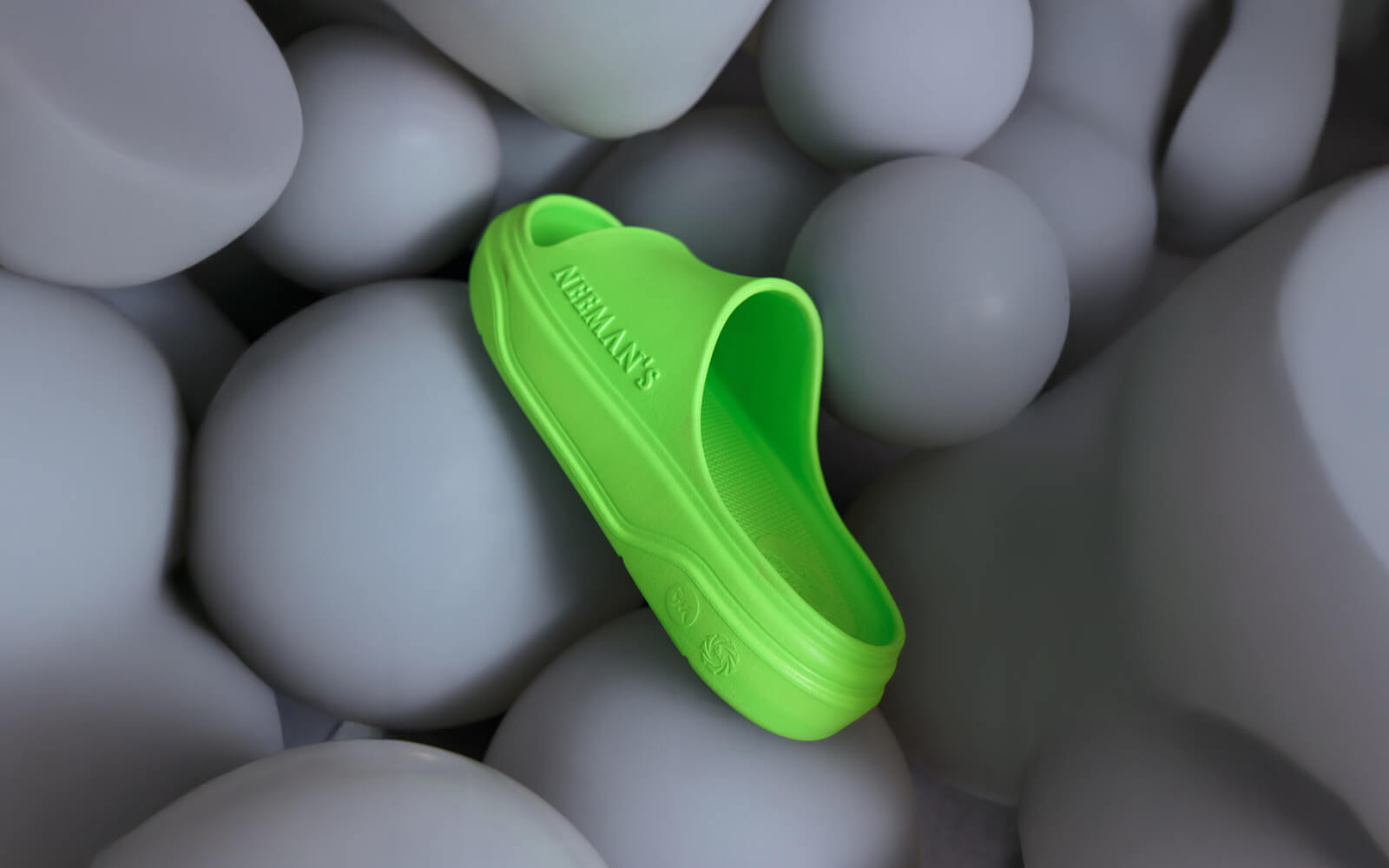 Neeman's Cushers Slides For Women : Neon Green - view 9