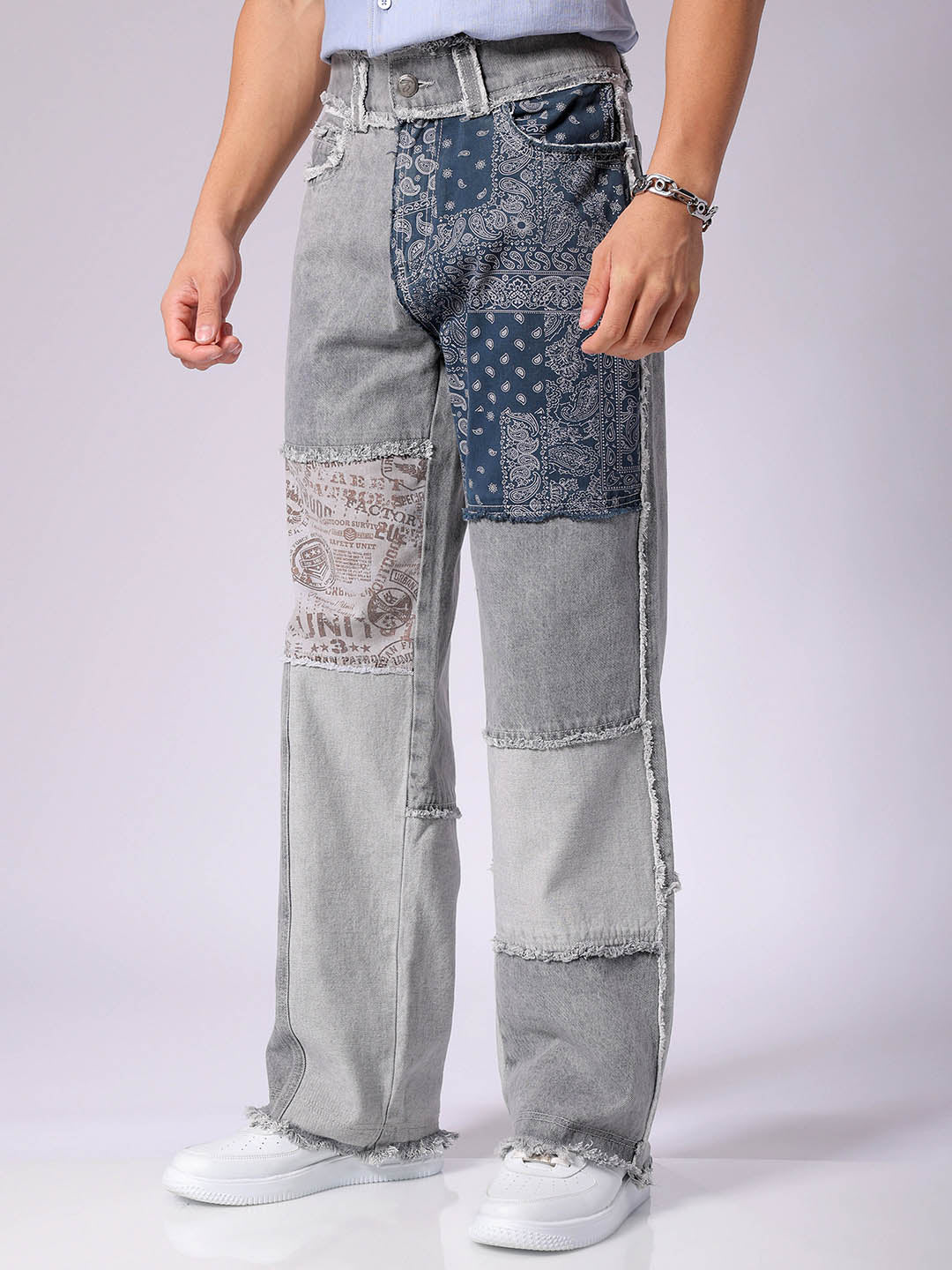 The Indian Garage Co Men's Grey Relaxed Fit Colourblocked Jeans - view 4