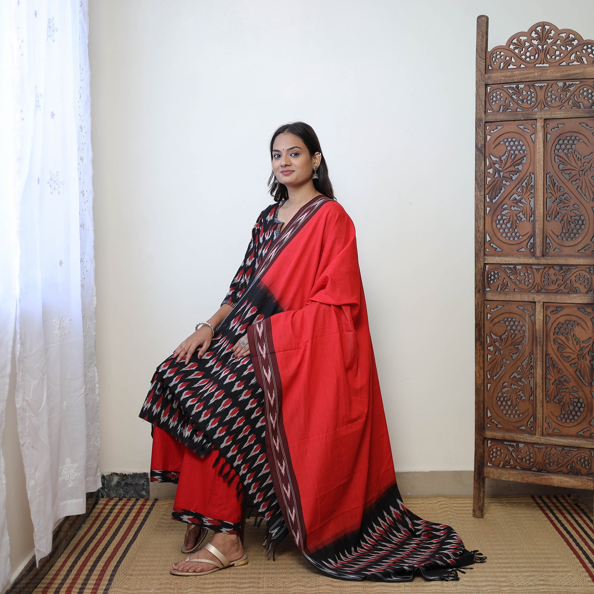 ITOKRI CASUALS Black - Handloom Cotton Pochampally Ikat Kurta Set 21 - view 3
