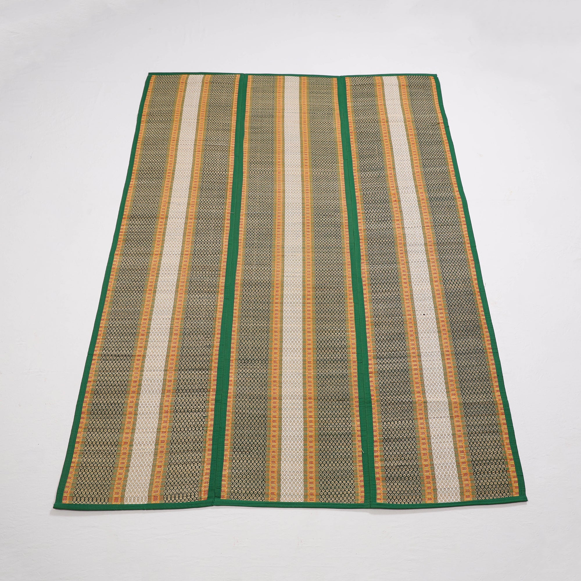 ITOKRI CRAFTS INITIATIVE Madur Grass 3 Fold Floor Mat of Midnapore 37