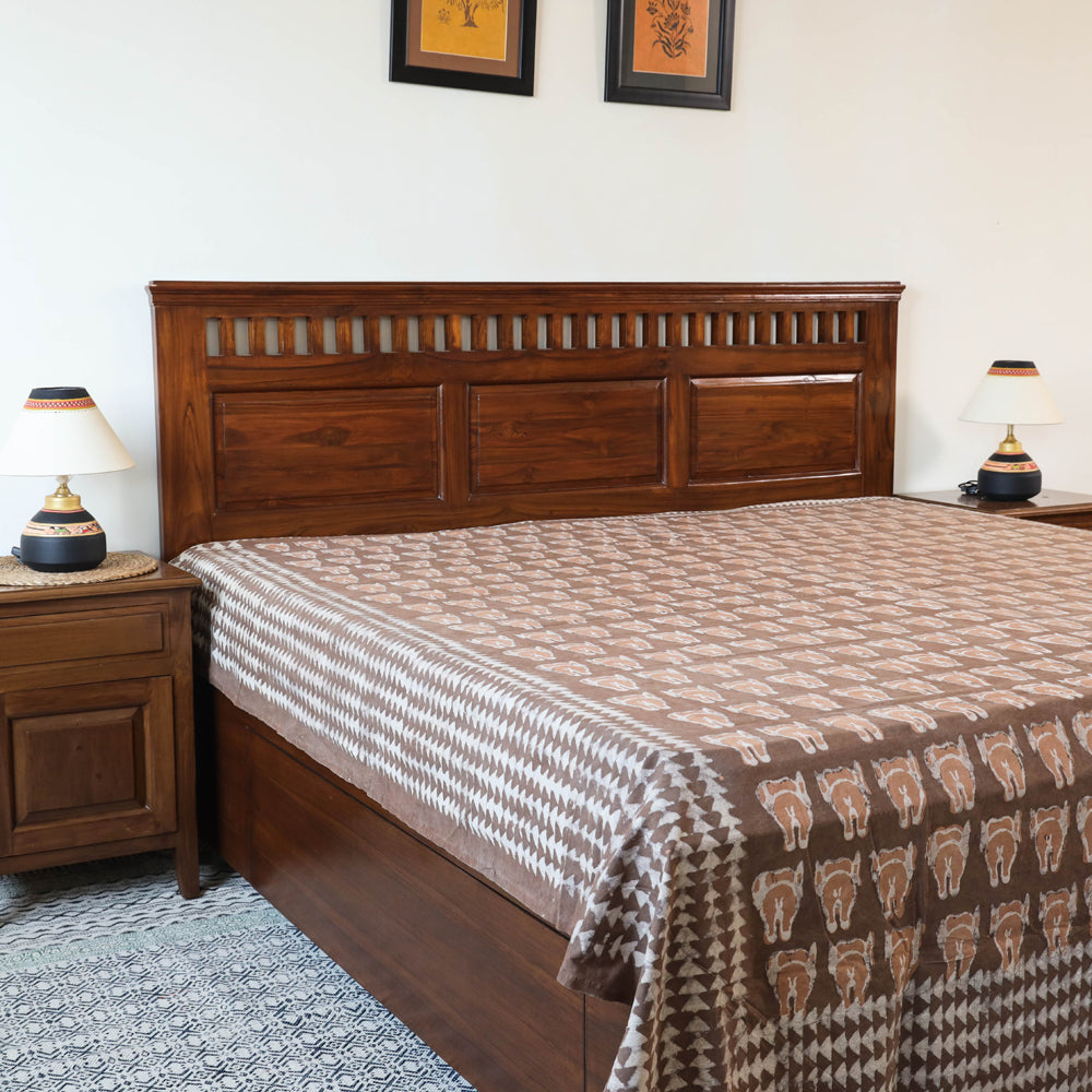 BINDAAS UNLIMITED Brown - Block Art Print Cotton Double Bindaas Bed Sheet (110 x 93 in)
