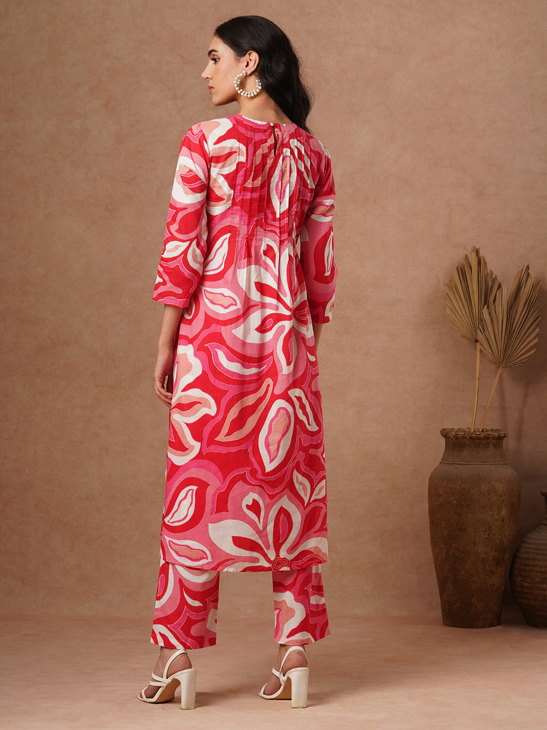 FASHOR Abstract Printed A-Line Pin Tucked Co-ord Set - Pink - view 6