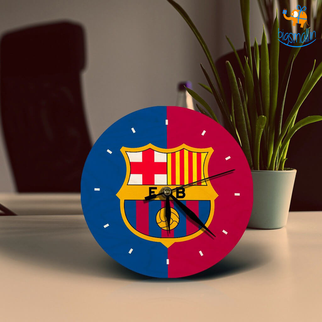 Bigsmall_cc FCB Wooden Table Clock - view 2