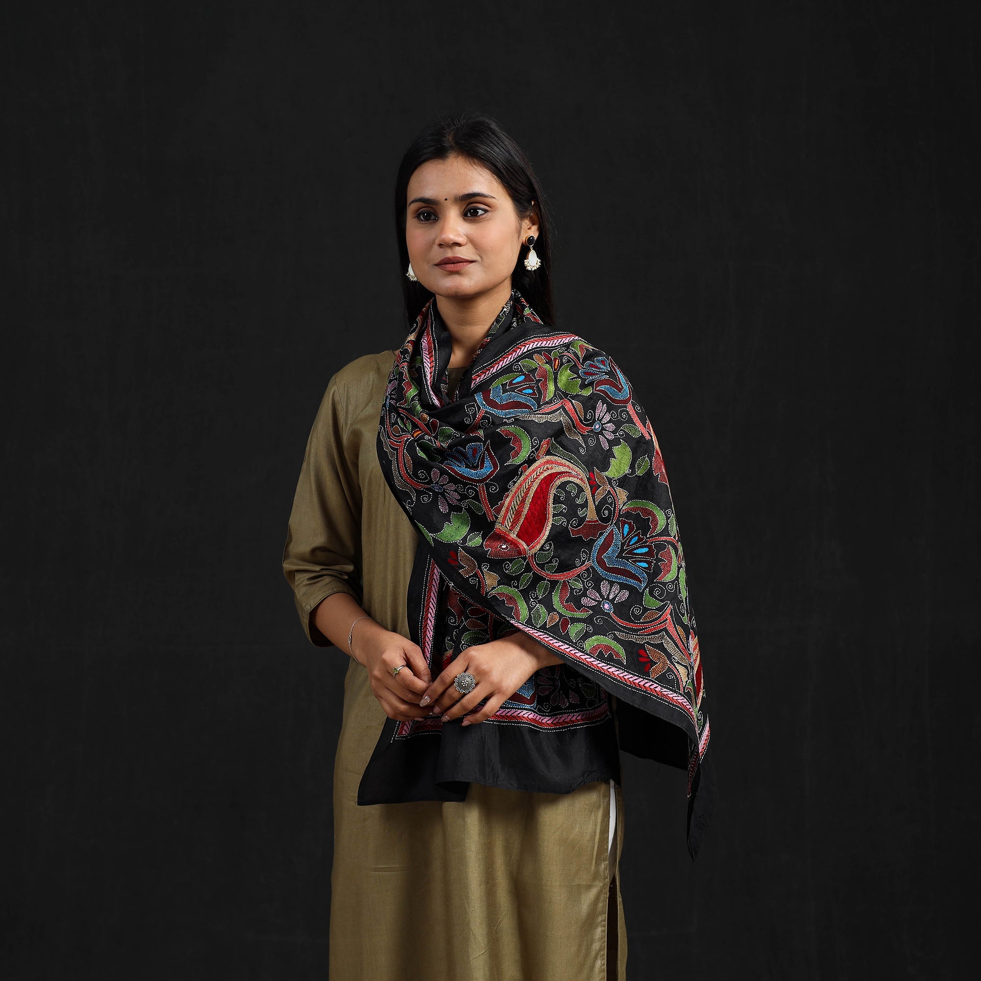 KHUSHBASH - HAPPY LOOM OF EAST Black - Handloom Silk Bengal Kantha Work Stole 27