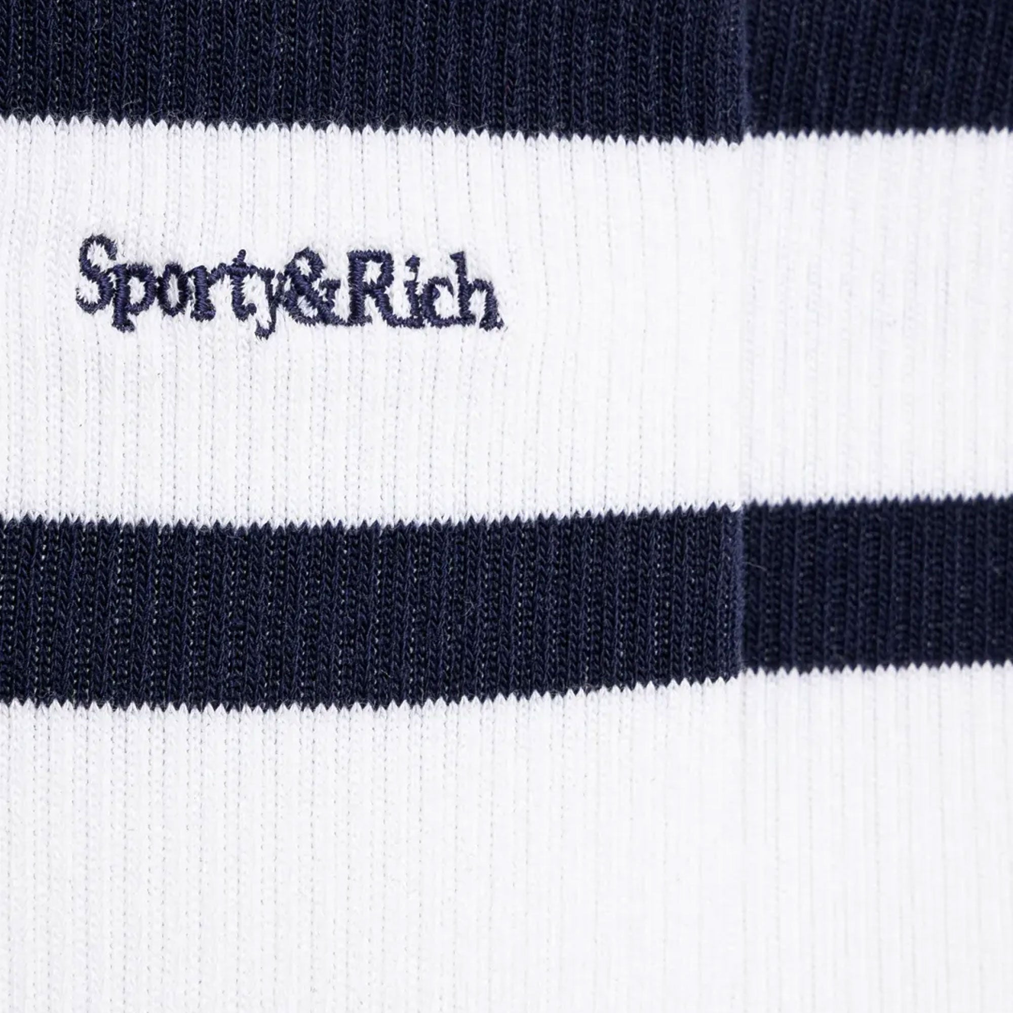 Sporty & Rich | Serif Logo Socks { White/navy - view 2