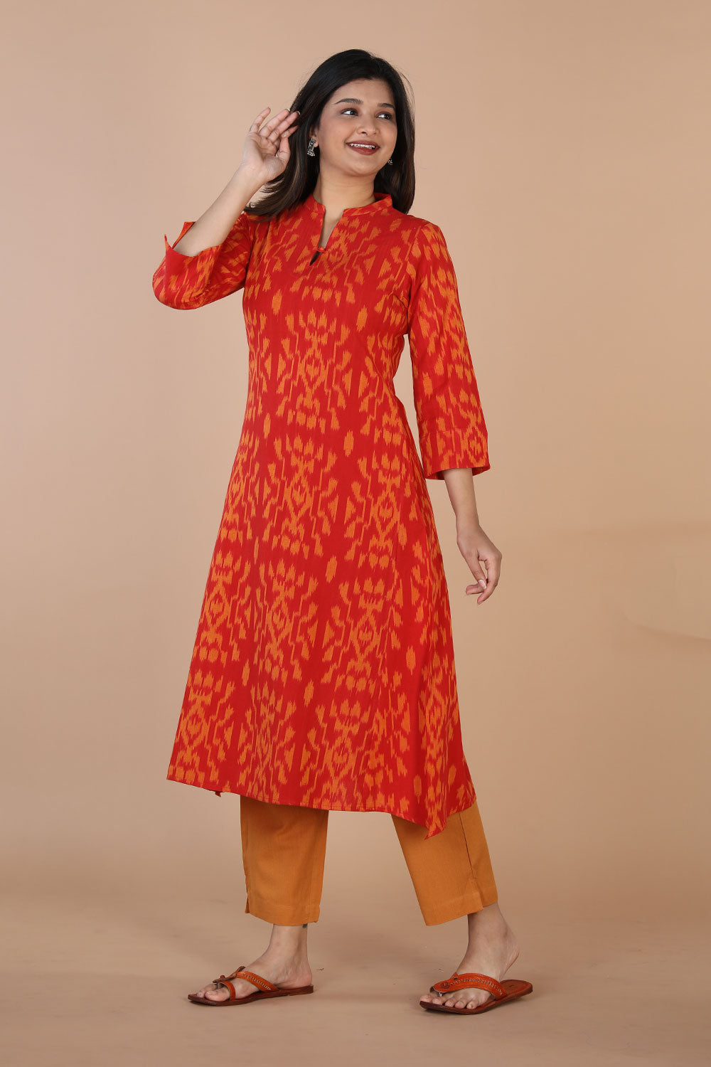 Kalanjali Ethnics Ikat panelled kurti – Women's, Orange
