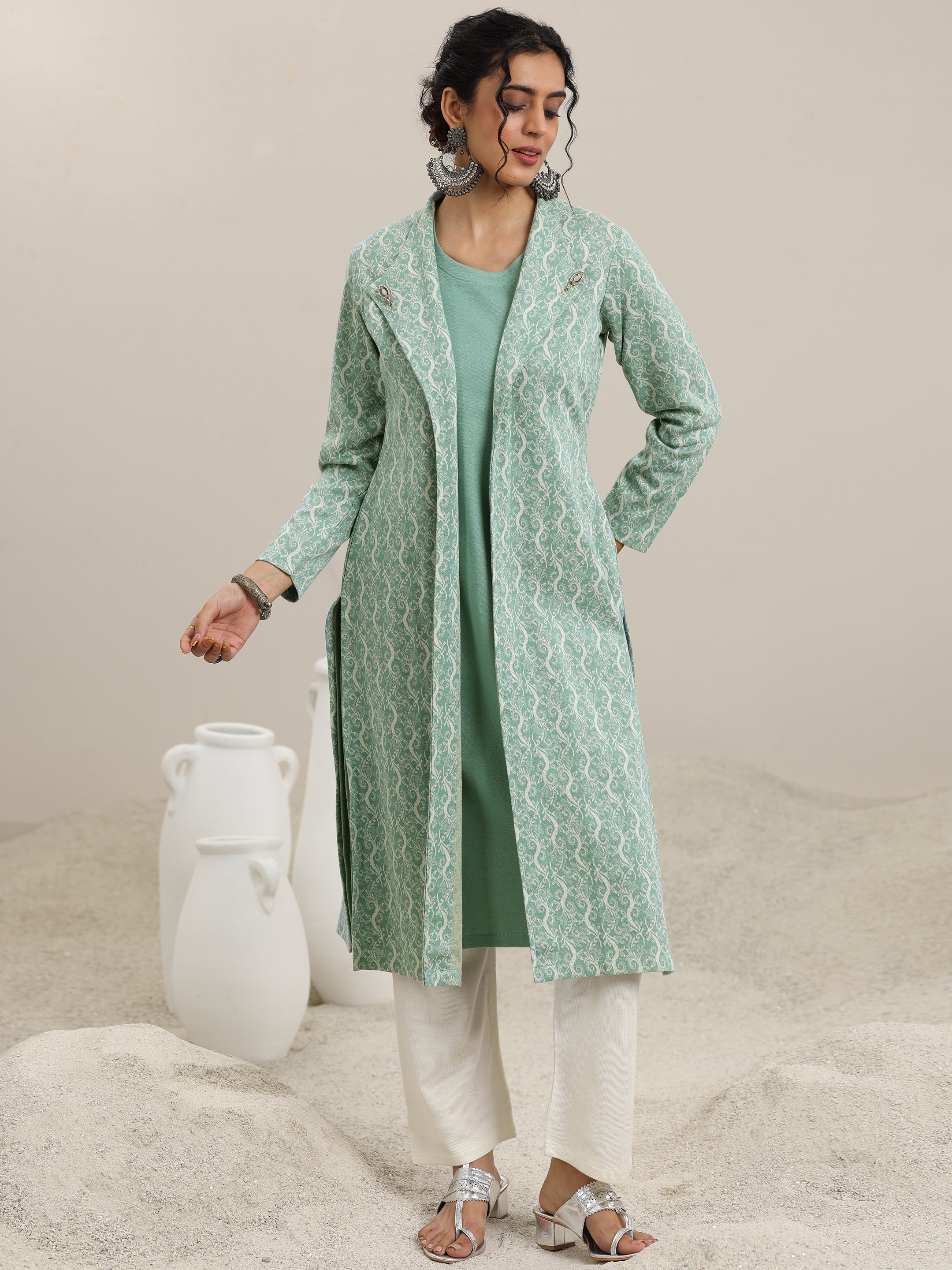 Libas Green Solid Wool Straight Kurta - view 2