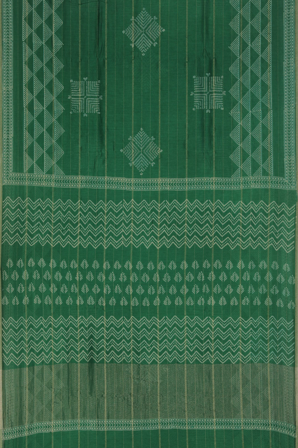 Kalanjali Geometric Diamond Printed Green Saree - view 3