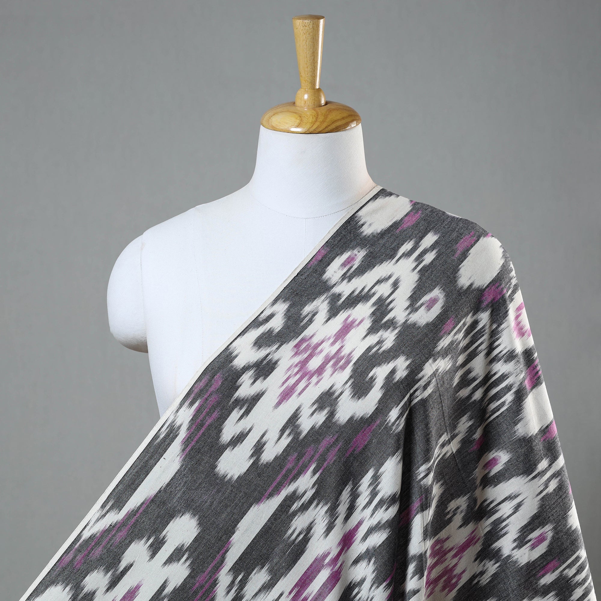 IKAT WEAVES BY EDEM CHANDANA Grey - Handloom Cotton Central Asian Pochampally Ikat Fabric 07