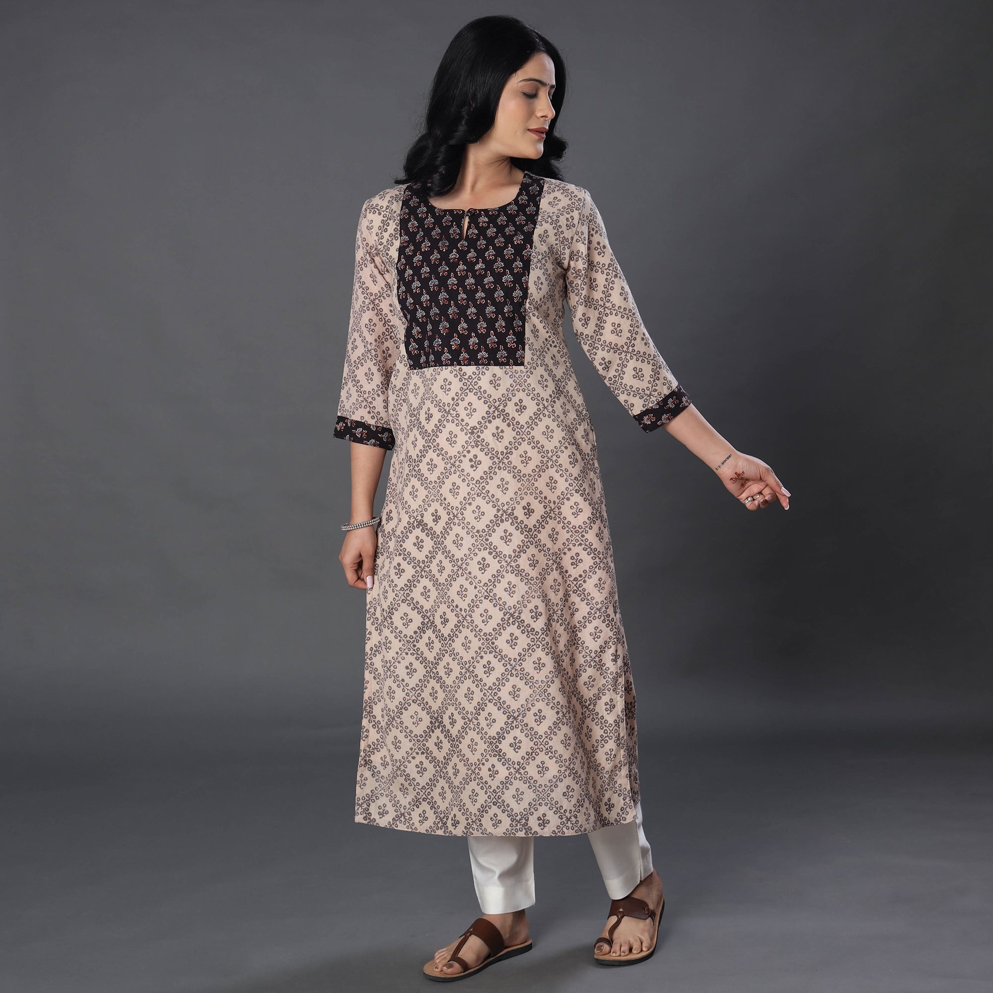 ITOKRI CASUALS Beige - Handwoven Wool Pedana Kalamkari Block Print Kurta - view 2