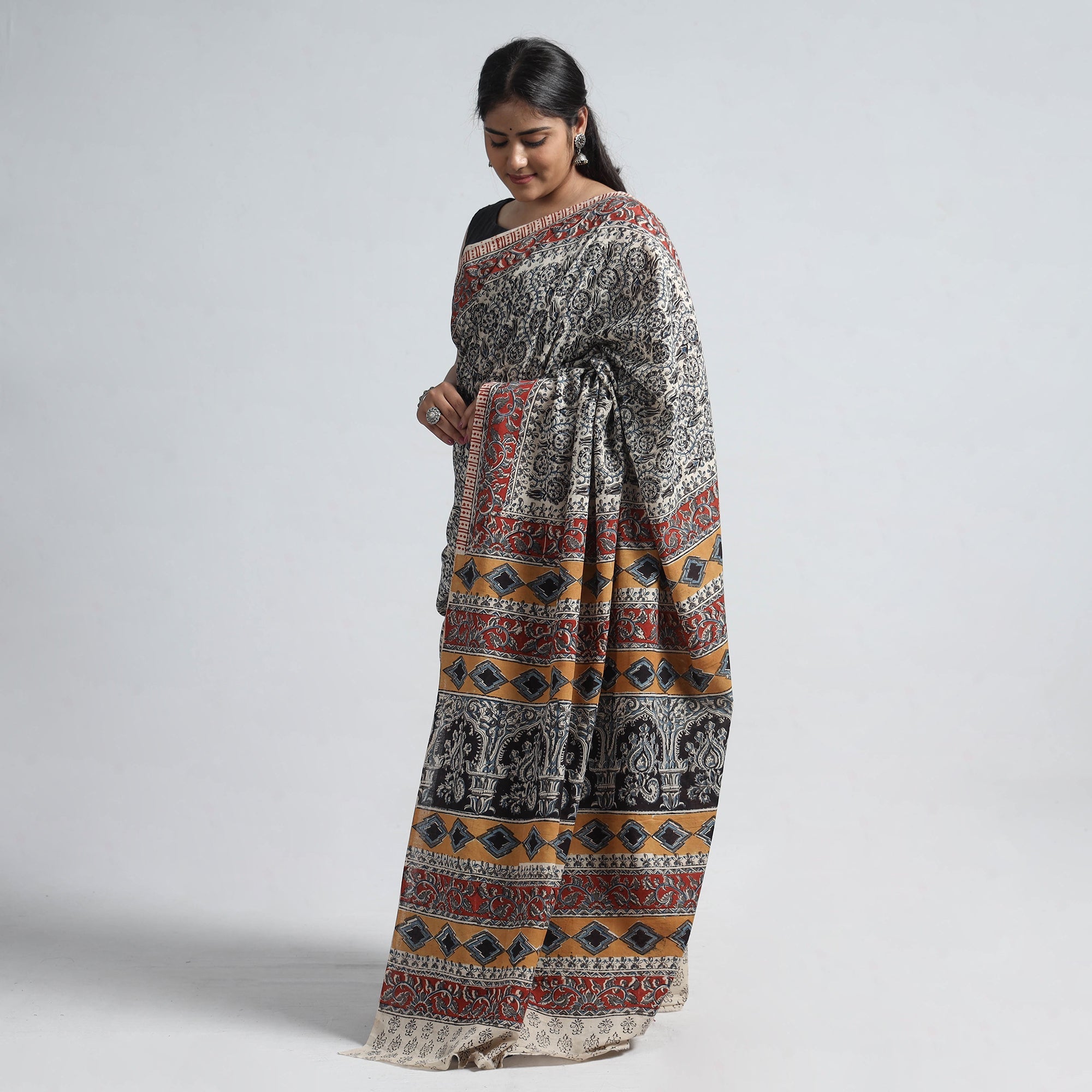 VENKATA BHANU KALAMKARI PEDANA Black - Pedana Block Print Cotton Kalamkari Saree - view 2