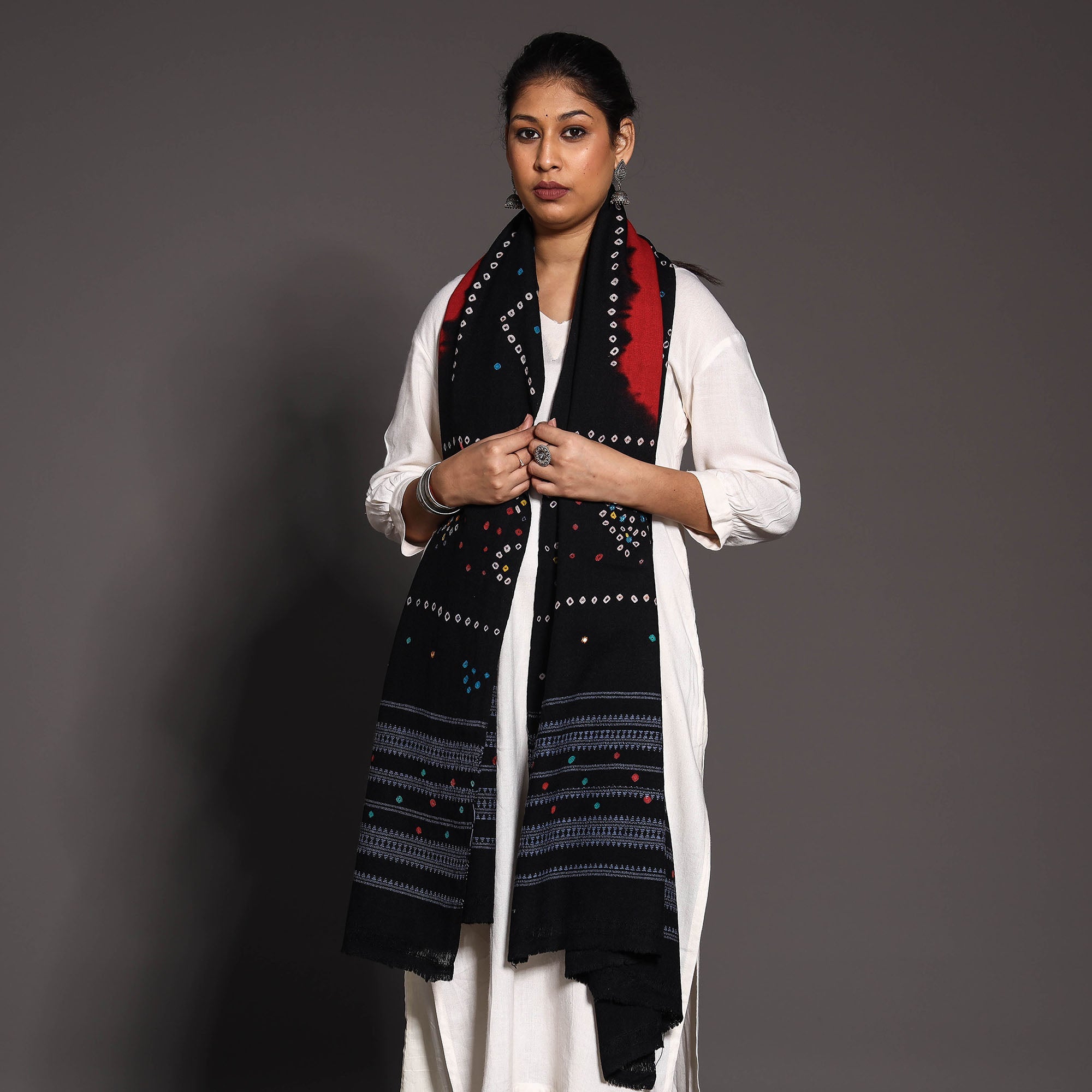 VANKAR BHIMJI KANJI Black - Kutch Mirror Work Handwoven Bandhani Tie-Dye Woolen Shawl - view 2