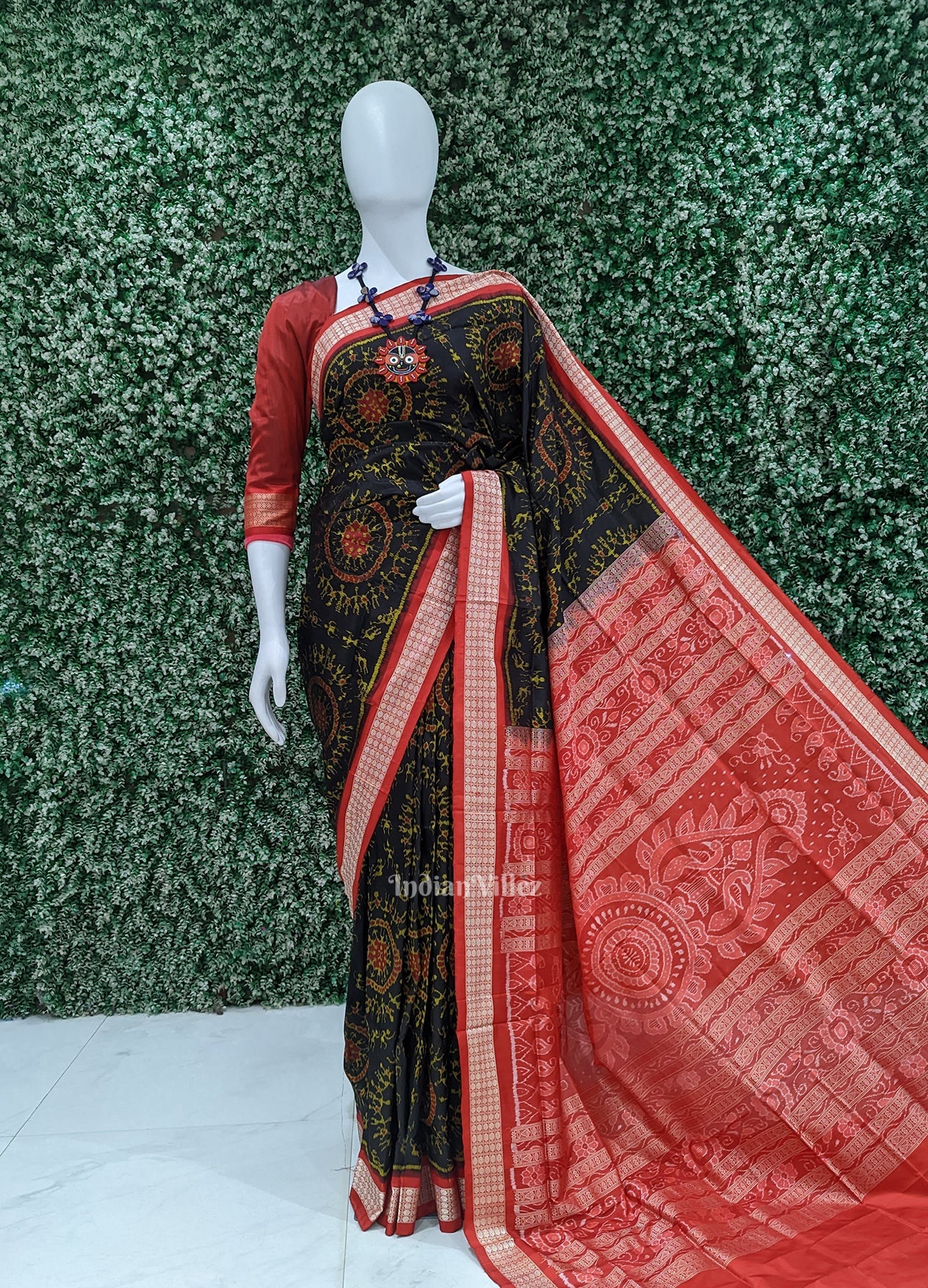 IndianVillèz Deep Black Red Tribal Theme Sambalpuri Silk saree