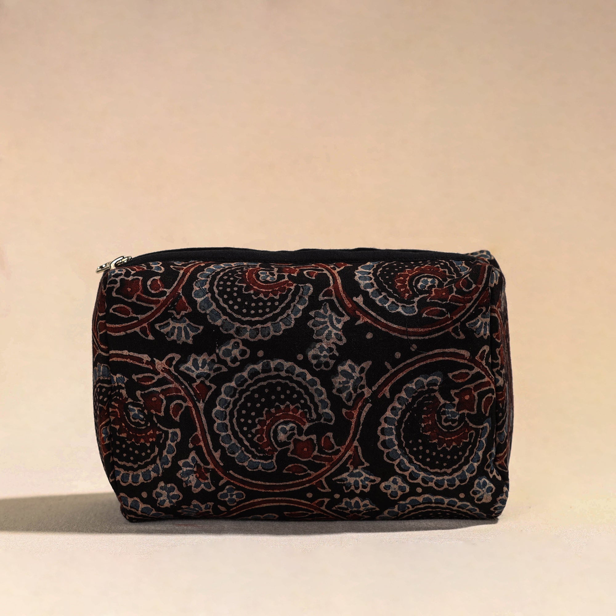 NOORI BAZAR Black - Handmade Cotton Toiletry Pouch 02