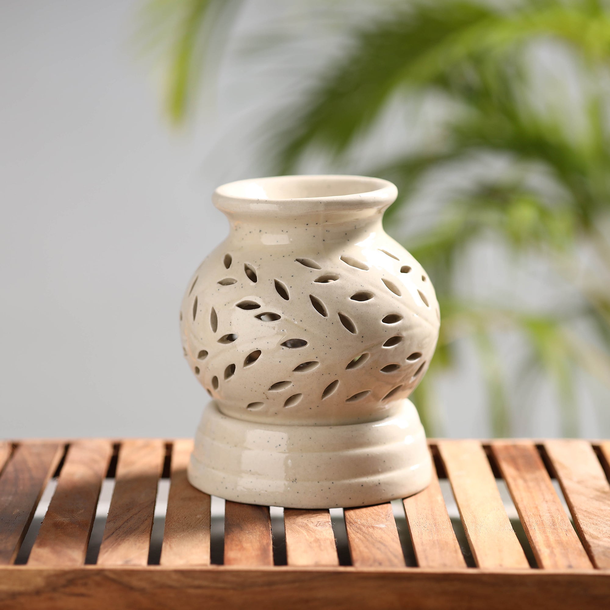 ITOKRI CRAFTS INITIATIVE Handcrafted Ceramic Electrical Aroma Diffuser (6 inches) - view 2