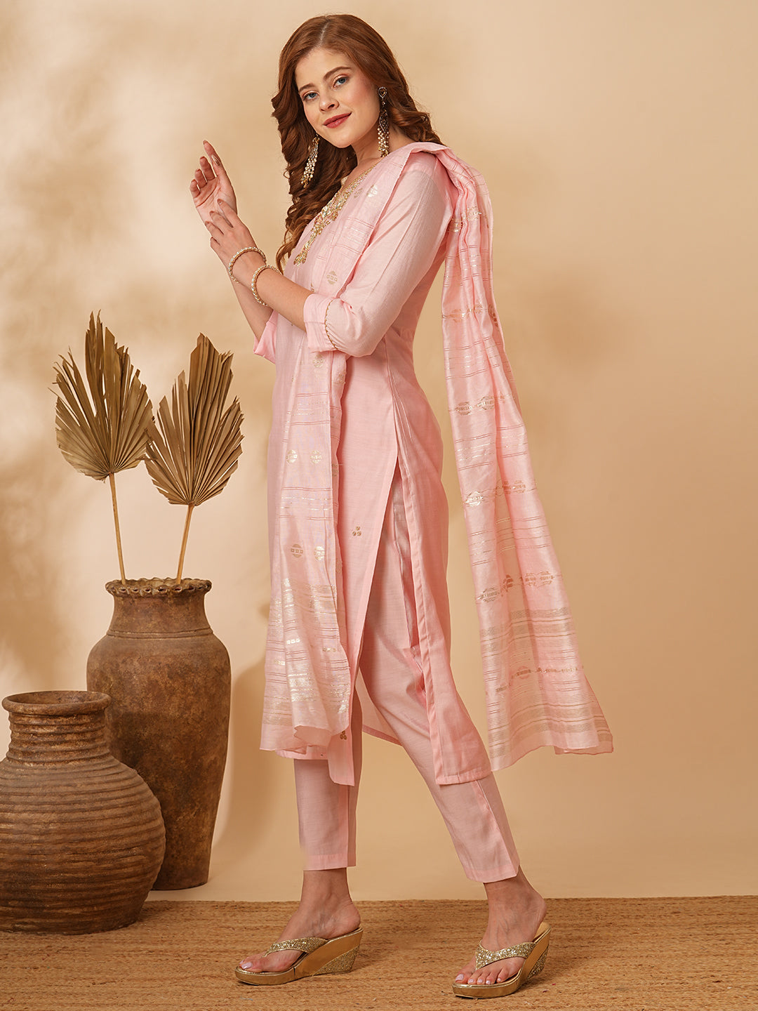Fashor Solid Floral Hand Embroidered Straight Fit Kurta with Pant & Dupatta - Pink - view 4