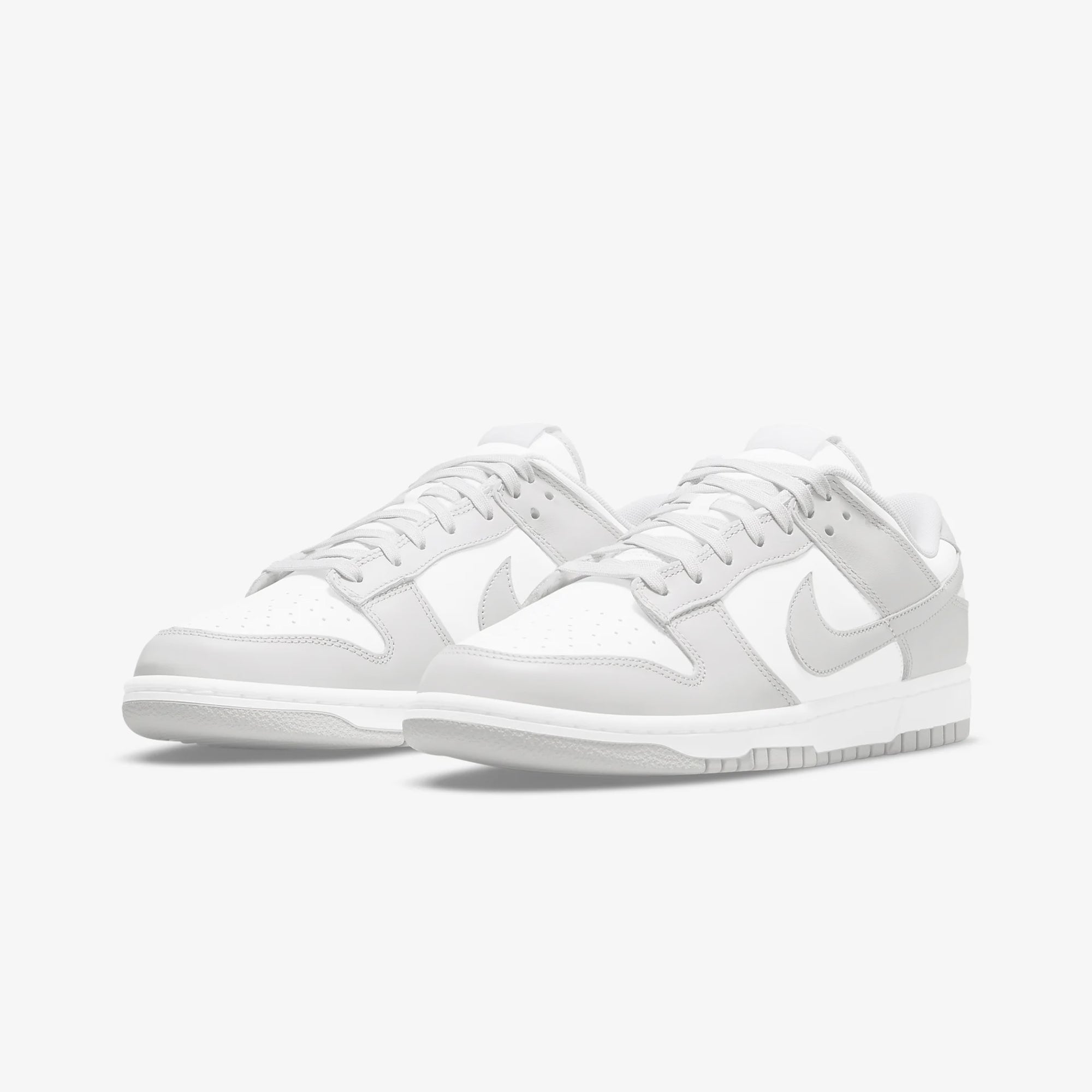 Nike | DUNK LOW RETRO { WHITE/GREY FOG