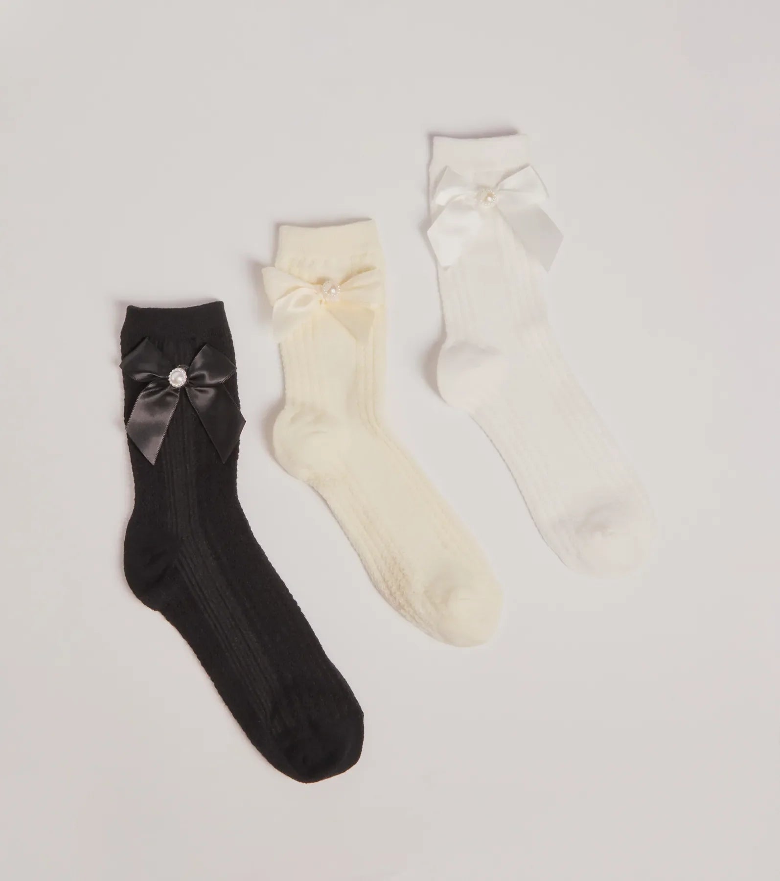 Windsor Cozy Glam Bow And Faux Pearl Multi-Sock Pack
