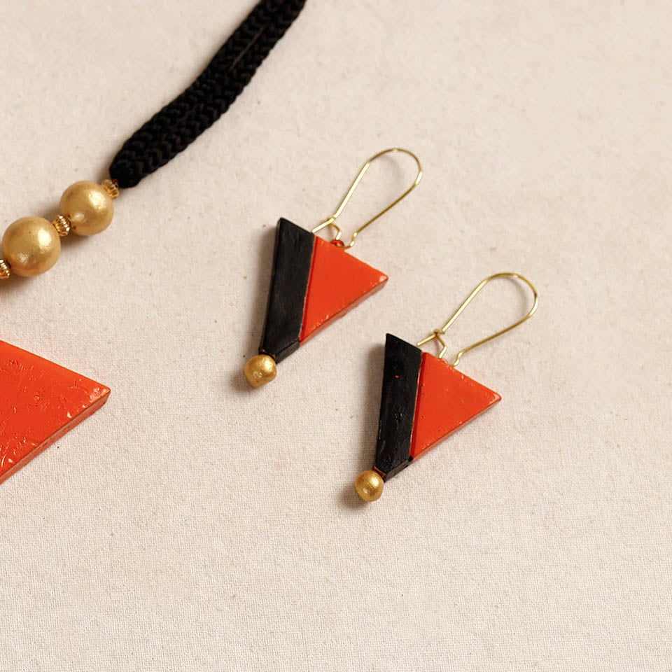 KHUSHBASH - HAPPY LOOM OF EAST Bishnupur Handpainted Terracotta Necklace Set - view 3