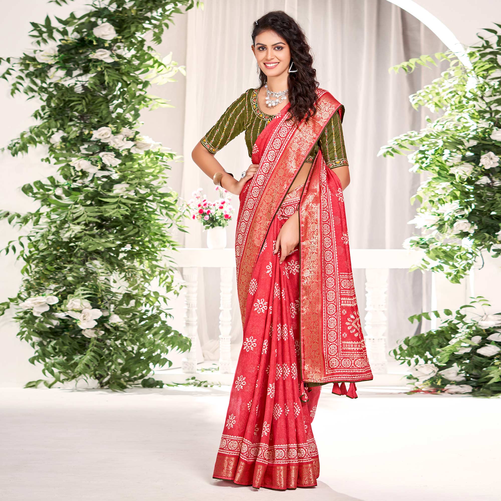 Peachmode Gajri Pink Floral Printed Dola Silk Saree