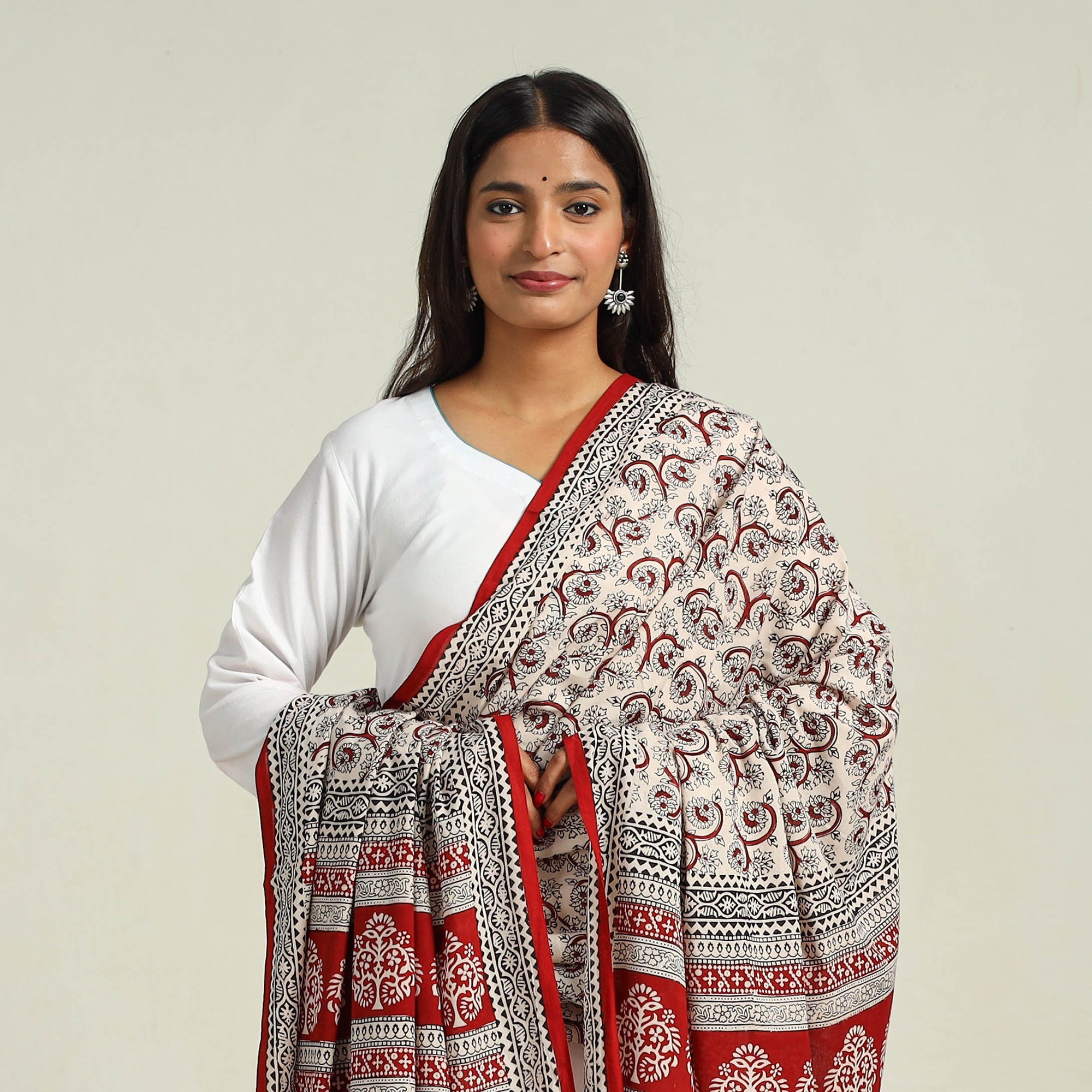 BAGH PRINTS BY ABDUL KADAR KHATRI Beige - Hand Block Print Cotton Bagh Dupatta 23 - view 3