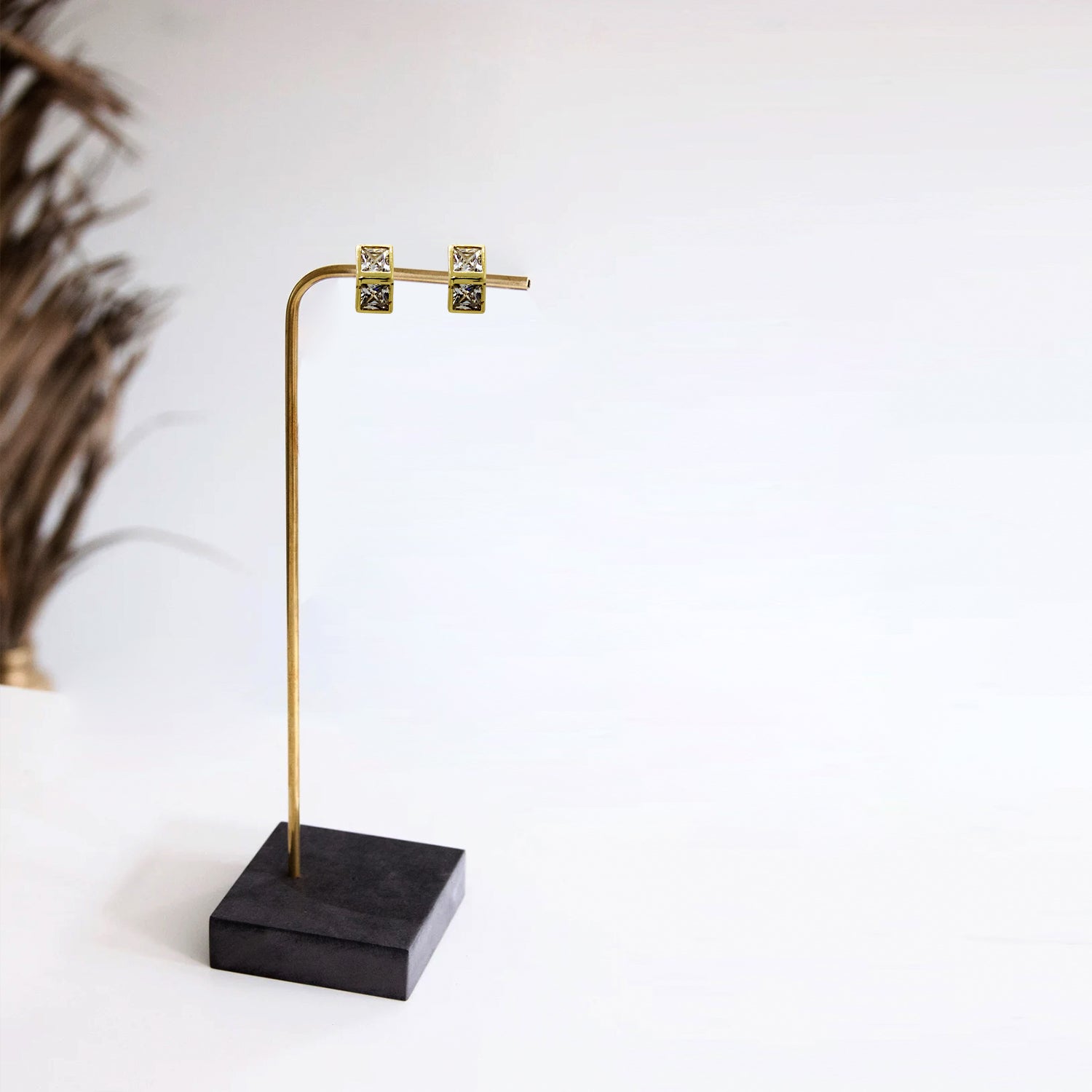 Branta Dazzling Diamond Studs Earrings - view 4