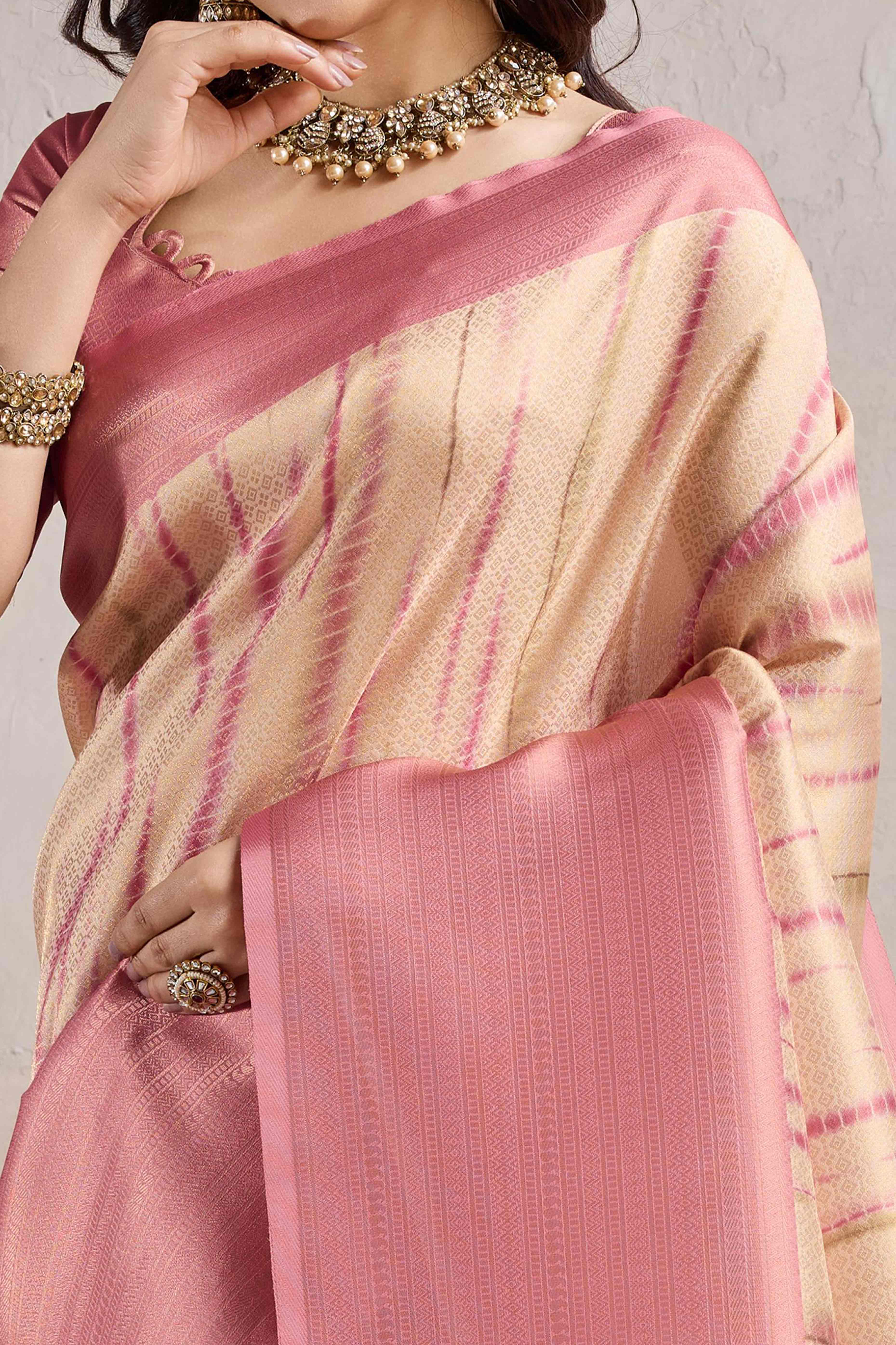Peachmode Gajari Pink Woven With Digital Printed Banarasi Silk Saree - view 2