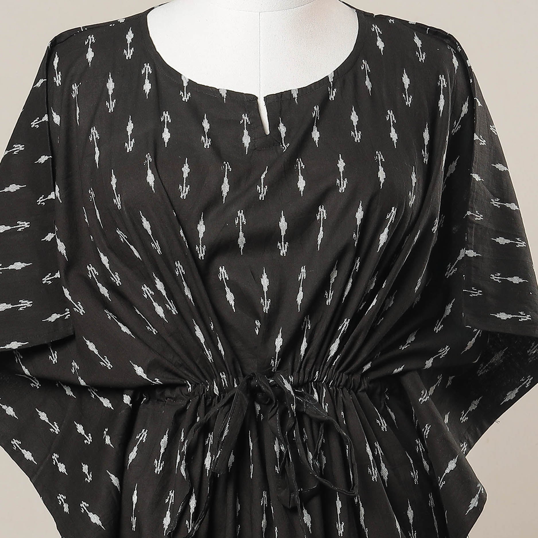 CHUTNEY CRAFT STUDIO Black - Sanganeri Printed Cotton Kaftan with Tie-Up Waist (Medium) - view 2
