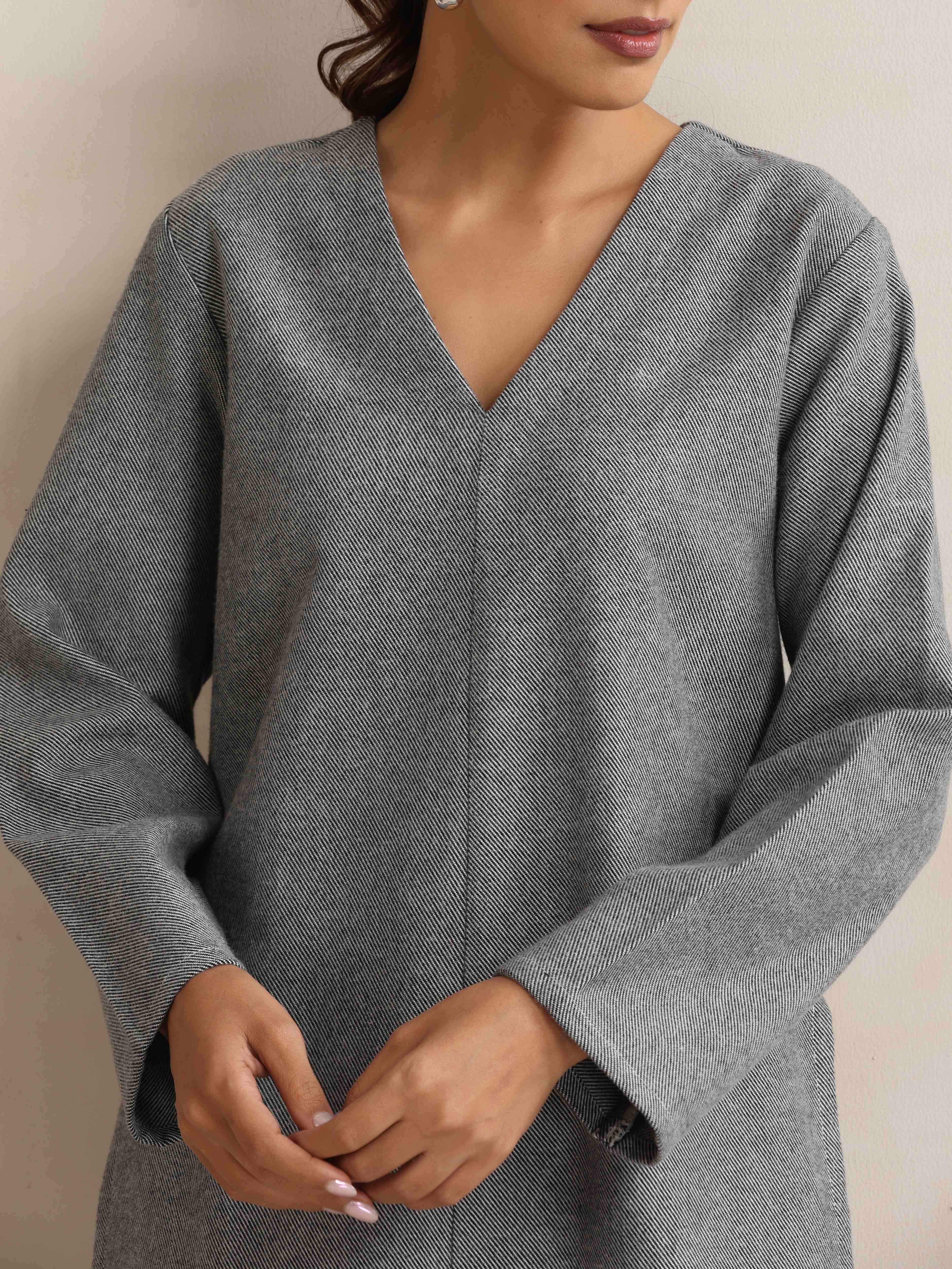 trueBrowns Grey Woollen High Slit Kurta - view 3