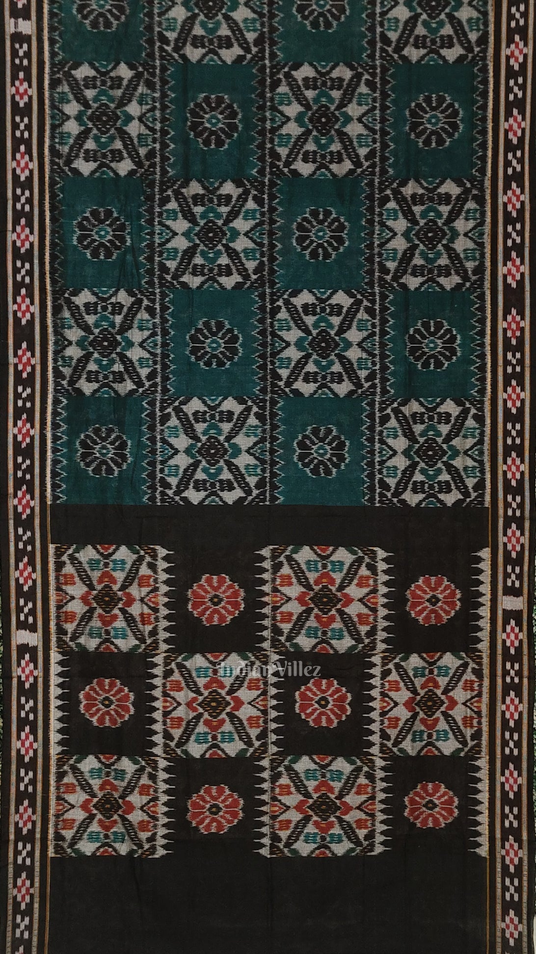 IndianVillèz Green Black Computer Maniabandha Cotton Saree