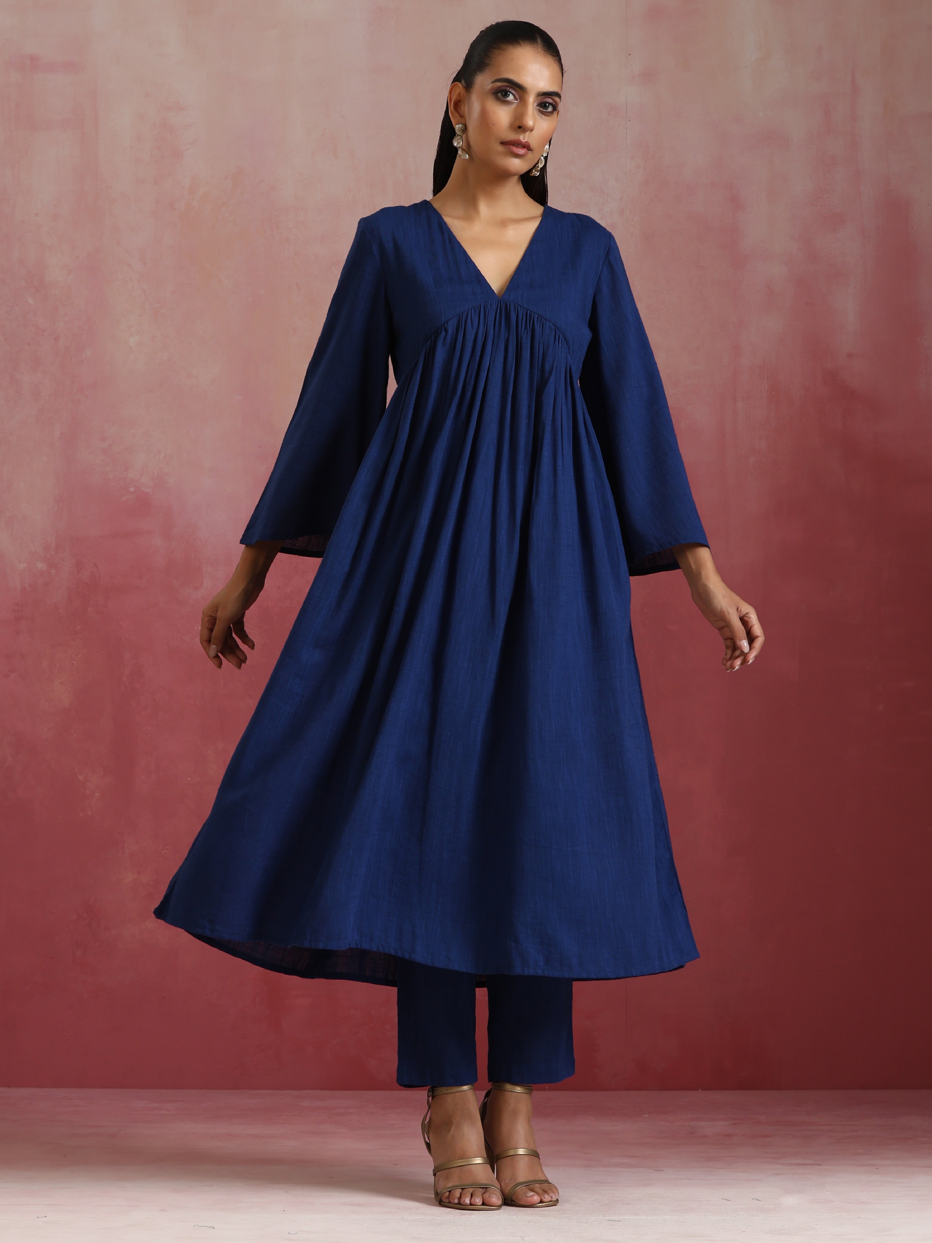trueBrowns Blue Cotton Dobby Kurta Set