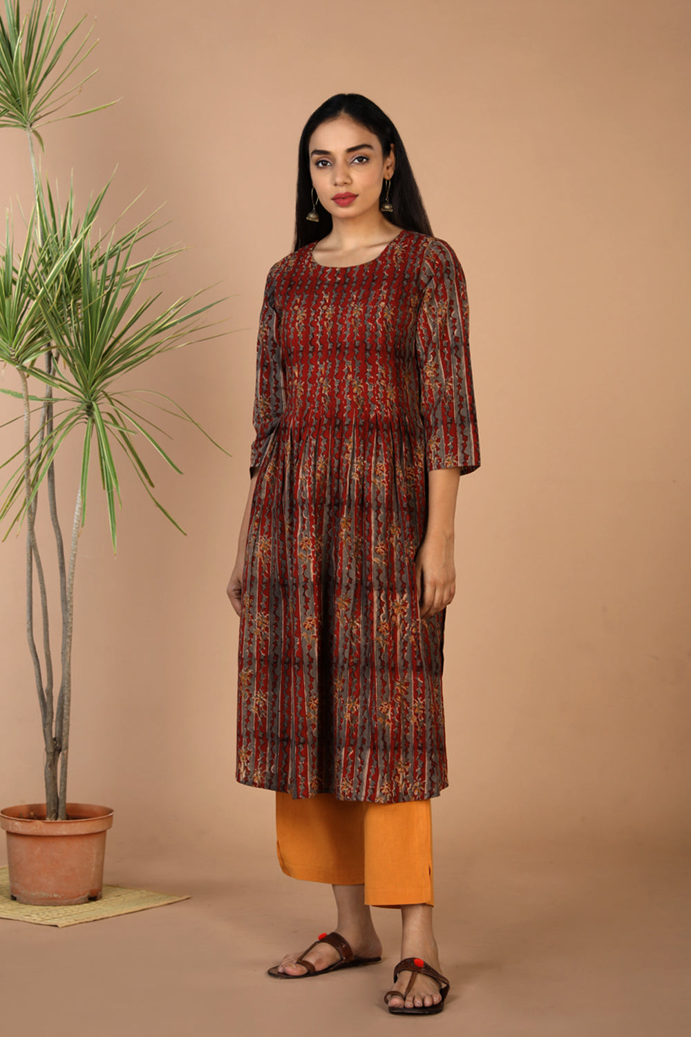 Kalanjali Ethnics Cotton kalamkari kurti – Women's, MAROON - view 6