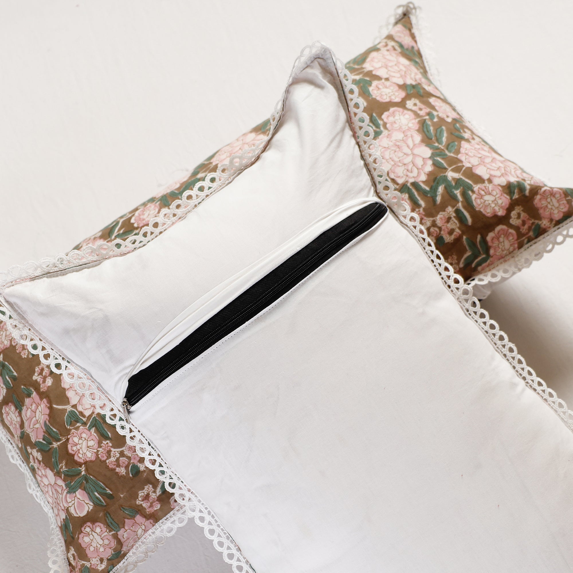 HAVELI CHRONICLES Brown - Sanganeri Block Printed Cotton Pillow Cover with Lace (26 x 16 in) - Set of 2 - view 4