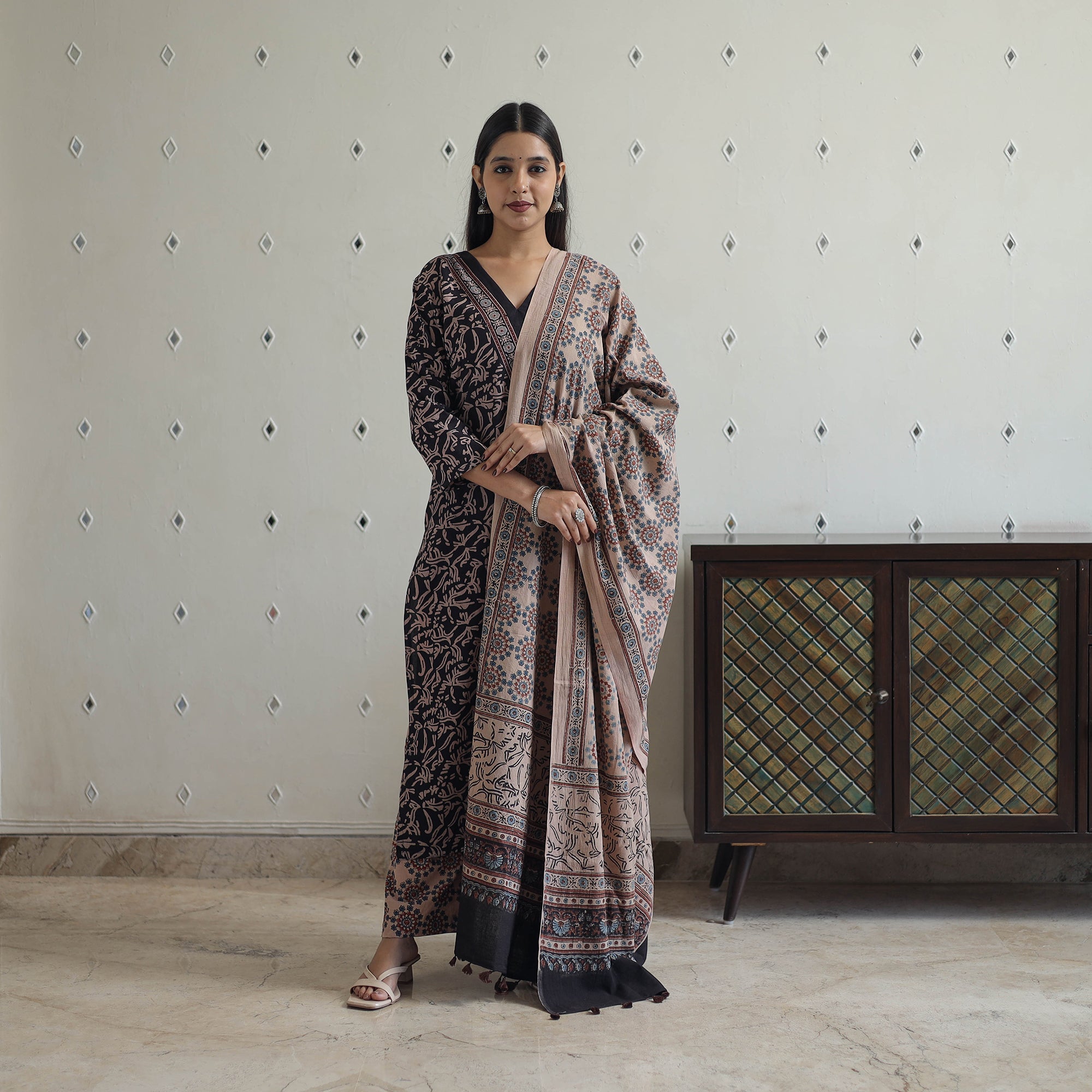 ITOKRI CASUALS Black - Block Printed Cotton Ajrakh Kurta Set 03 - view 3
