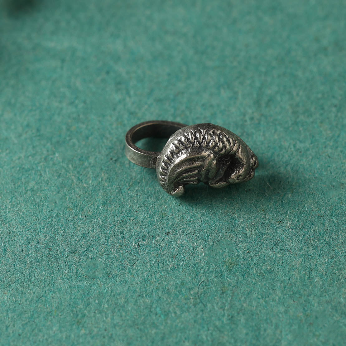 HAVELI CHRONICLES Antique Padma Sterling Silver Nosepin - view 2
