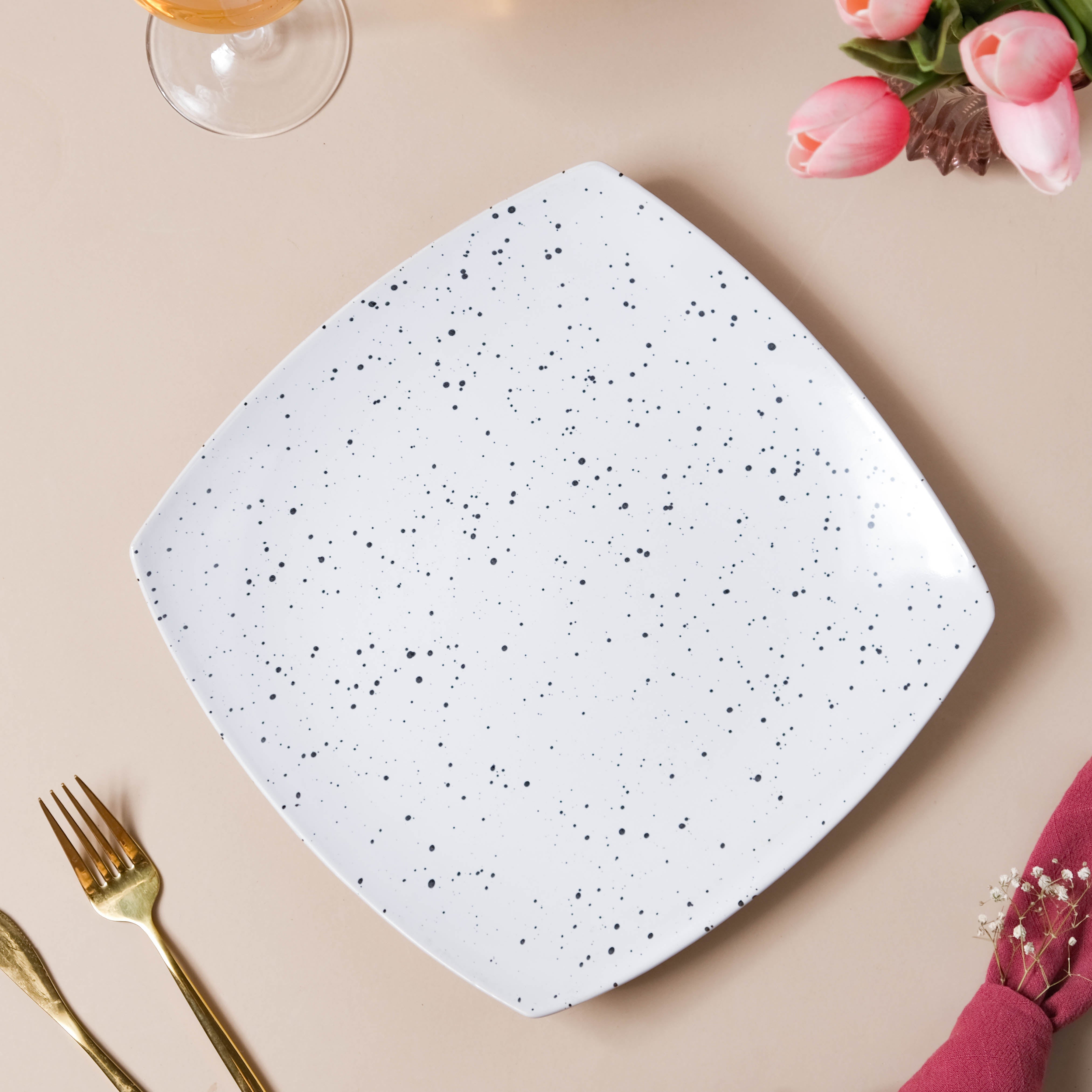 Nestasia Aylin White Textured Dinner Plate 10.5 Inch