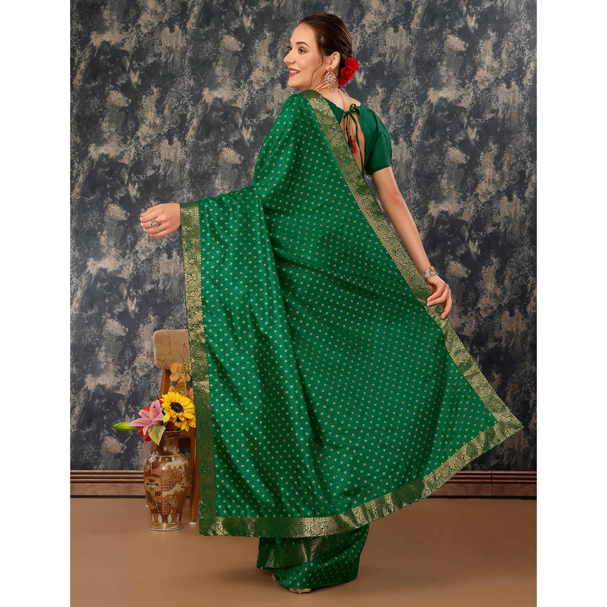 BlackTree green-floral-foil-printed-vichitra-silk-saree-with-lace-border - view 6