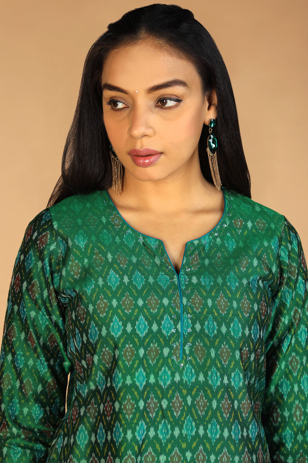 Kalanjali Ethnics Handwoven Pochampally silk Ikat kurta - view 2