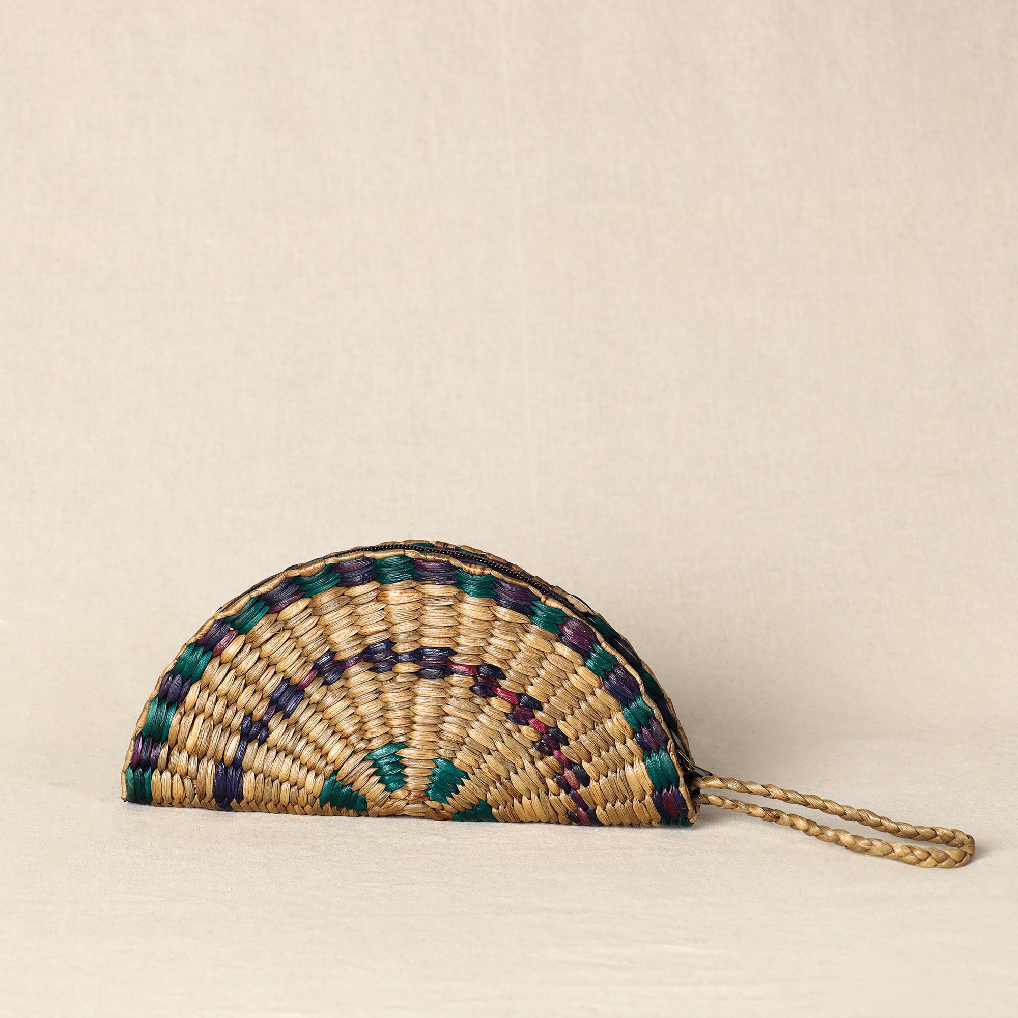 ITOKRI CRAFTS INITIATIVE Beige - Handmade Organic Water Hyacinth Hand Purse from Assam
